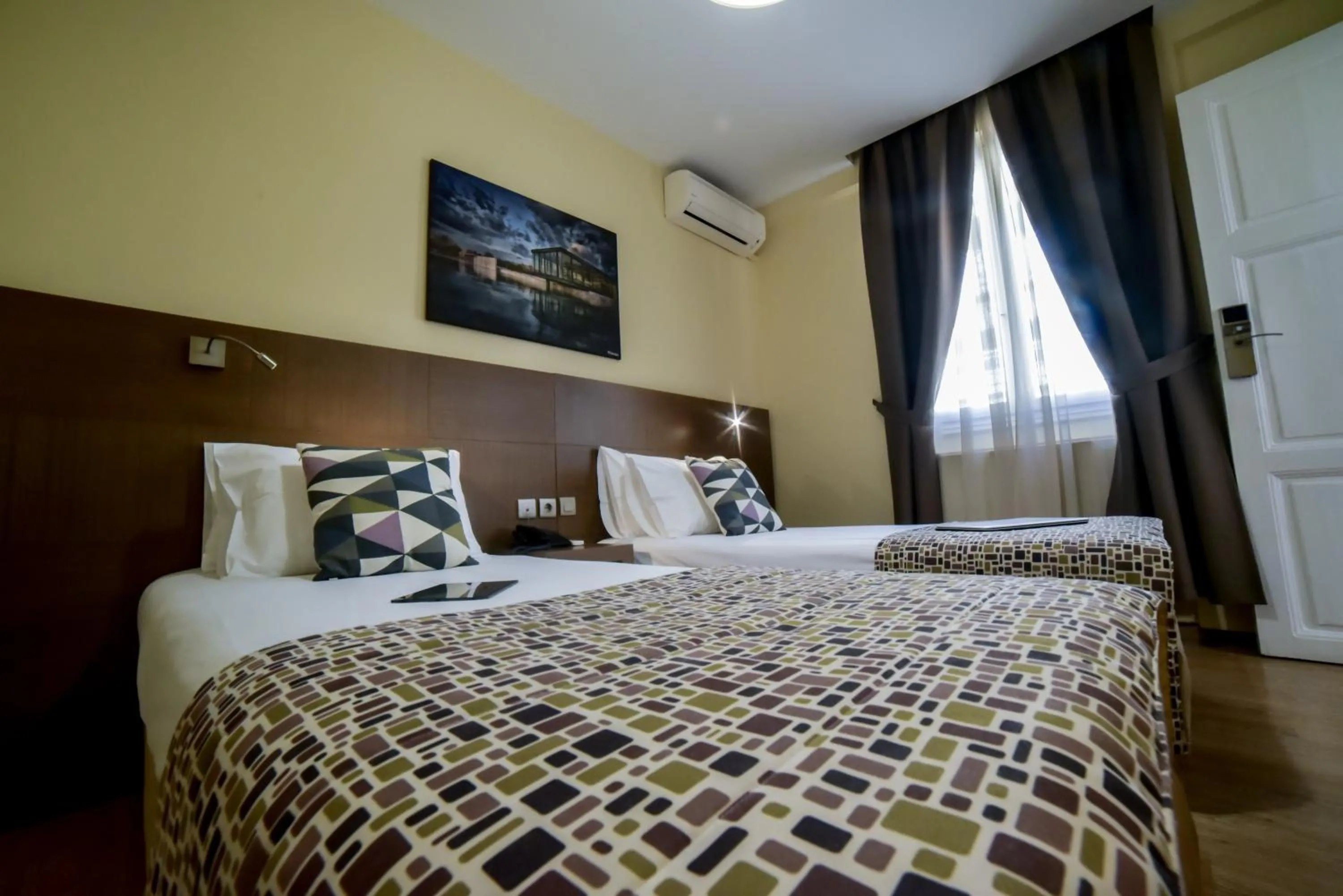 Photo of the whole room, Bed in Orestias Kastorias