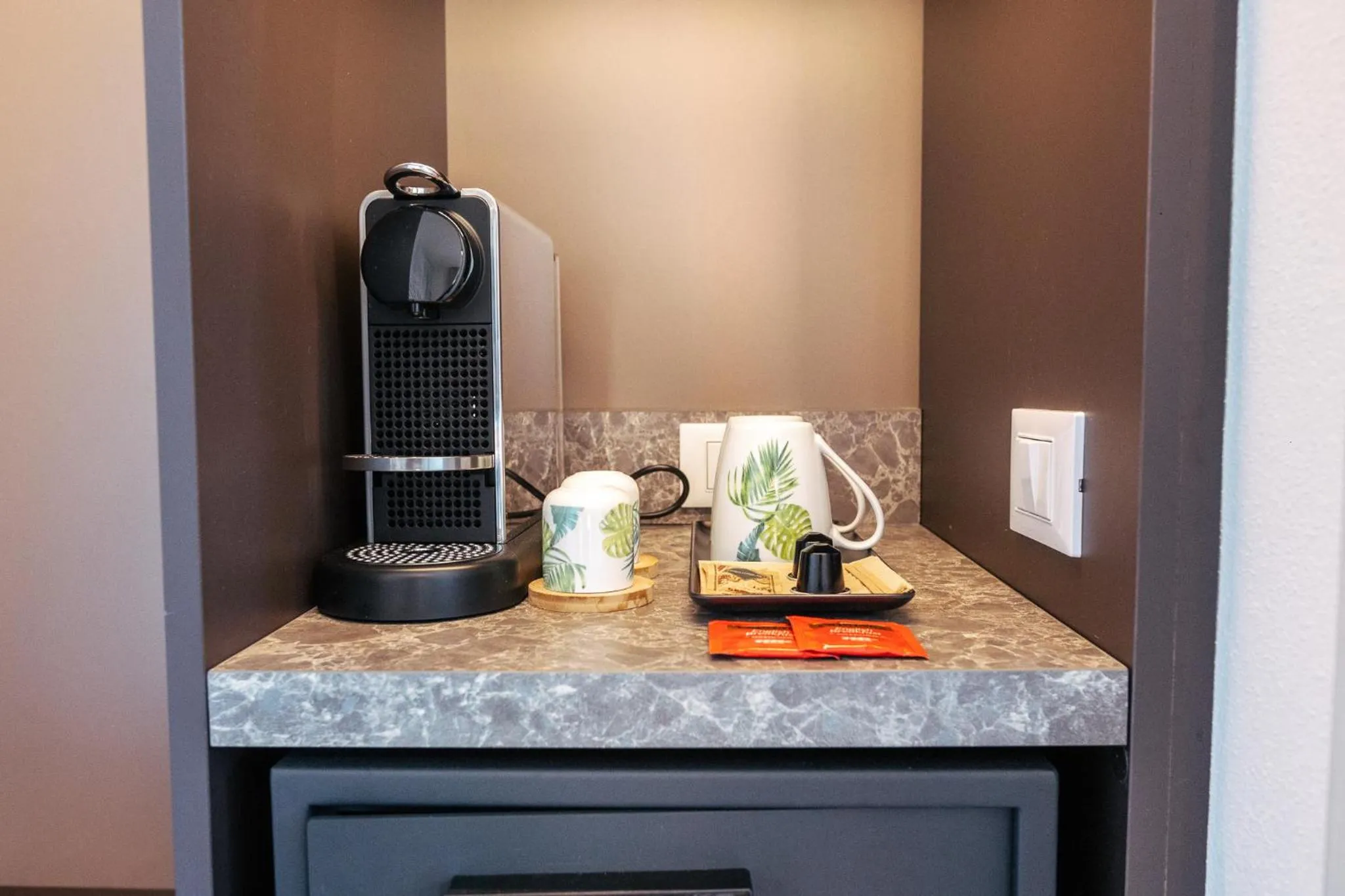 Coffee/tea facilities in Hotel Arilica