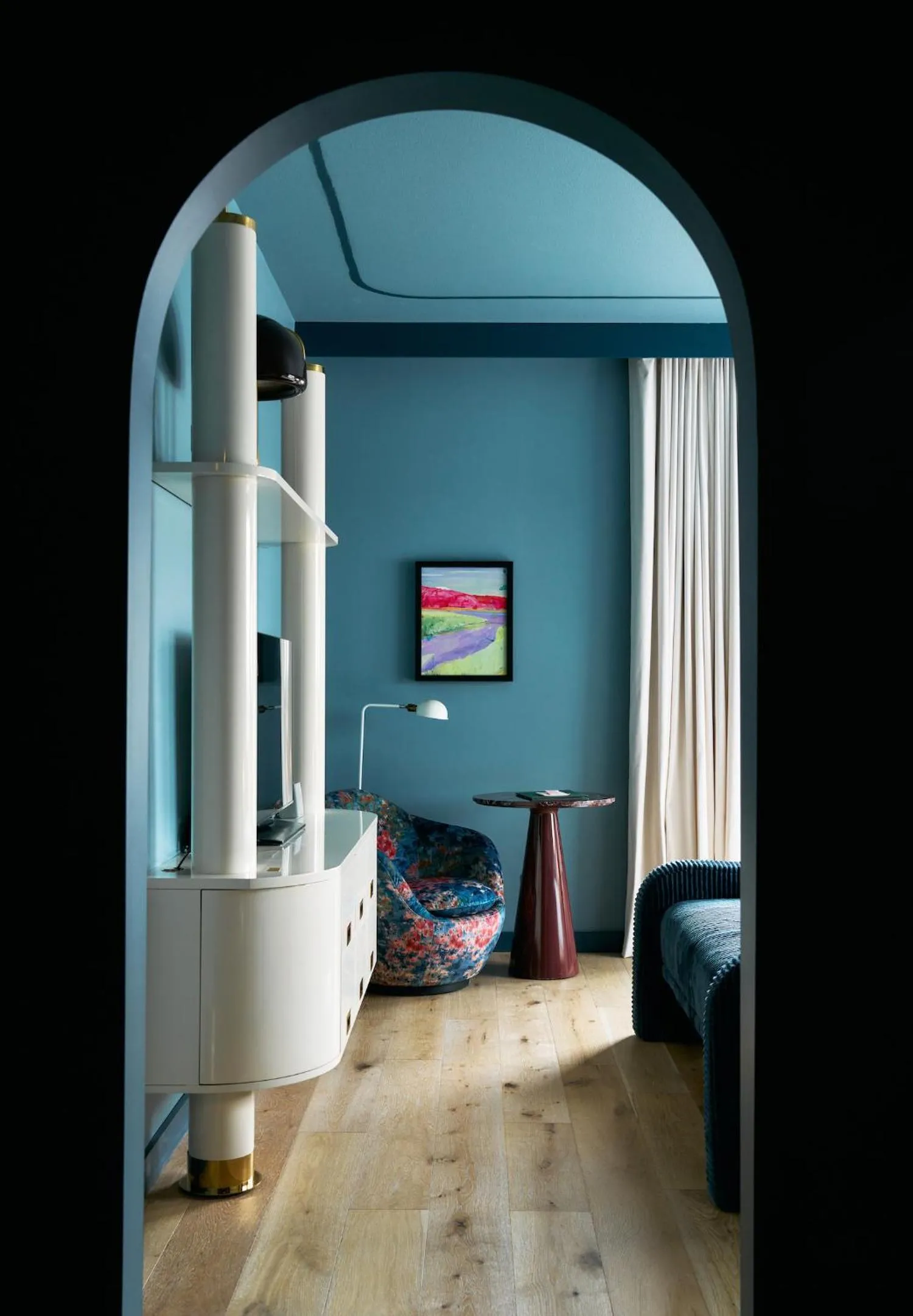 Junior Suite in Hotel Genevieve, part of JdV by Hyatt