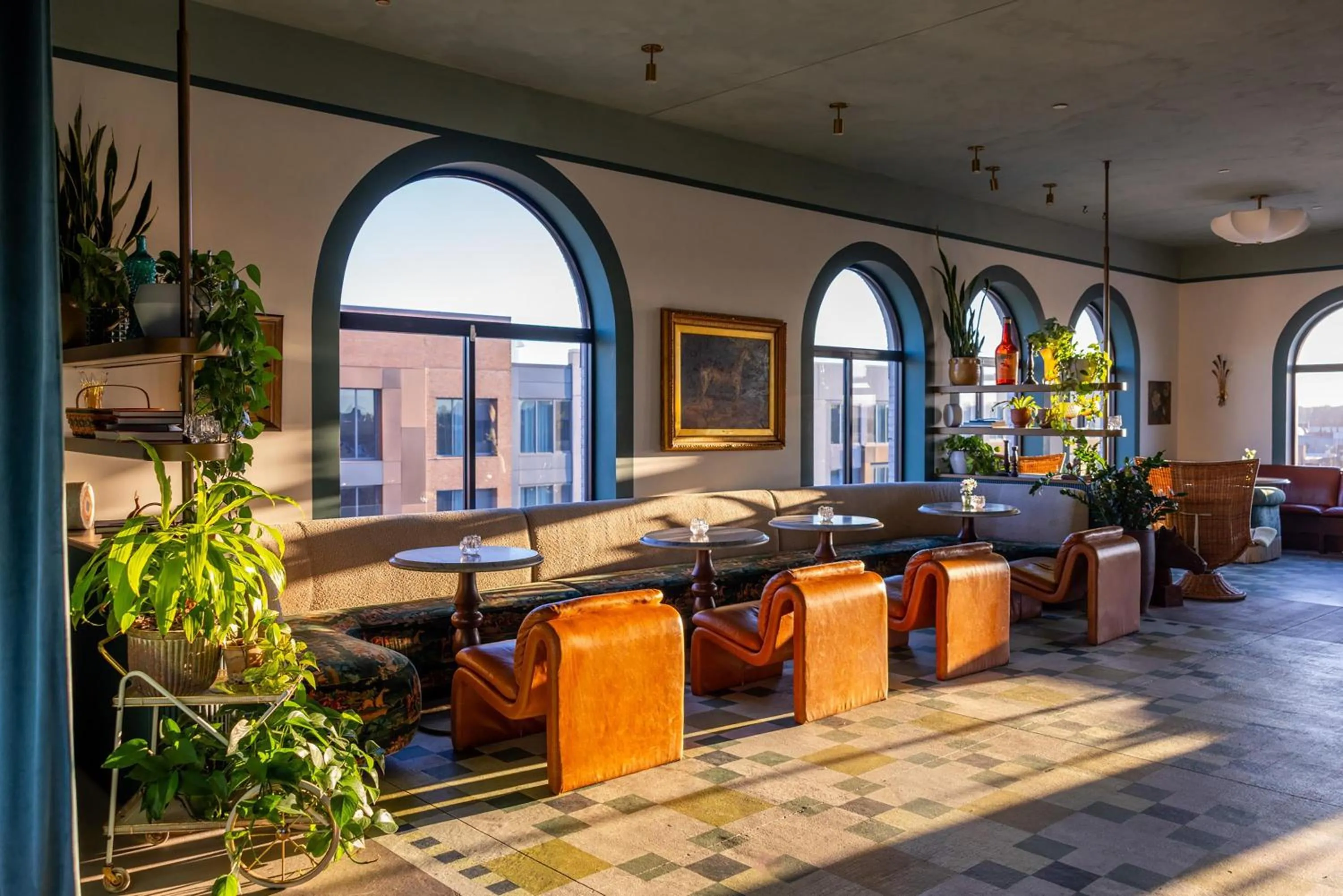 Lounge or bar in Hotel Genevieve, part of JdV by Hyatt