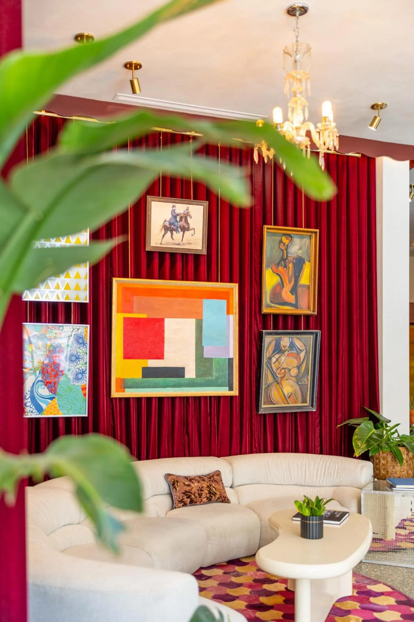 Lobby or reception in Hotel Genevieve, part of JdV by Hyatt