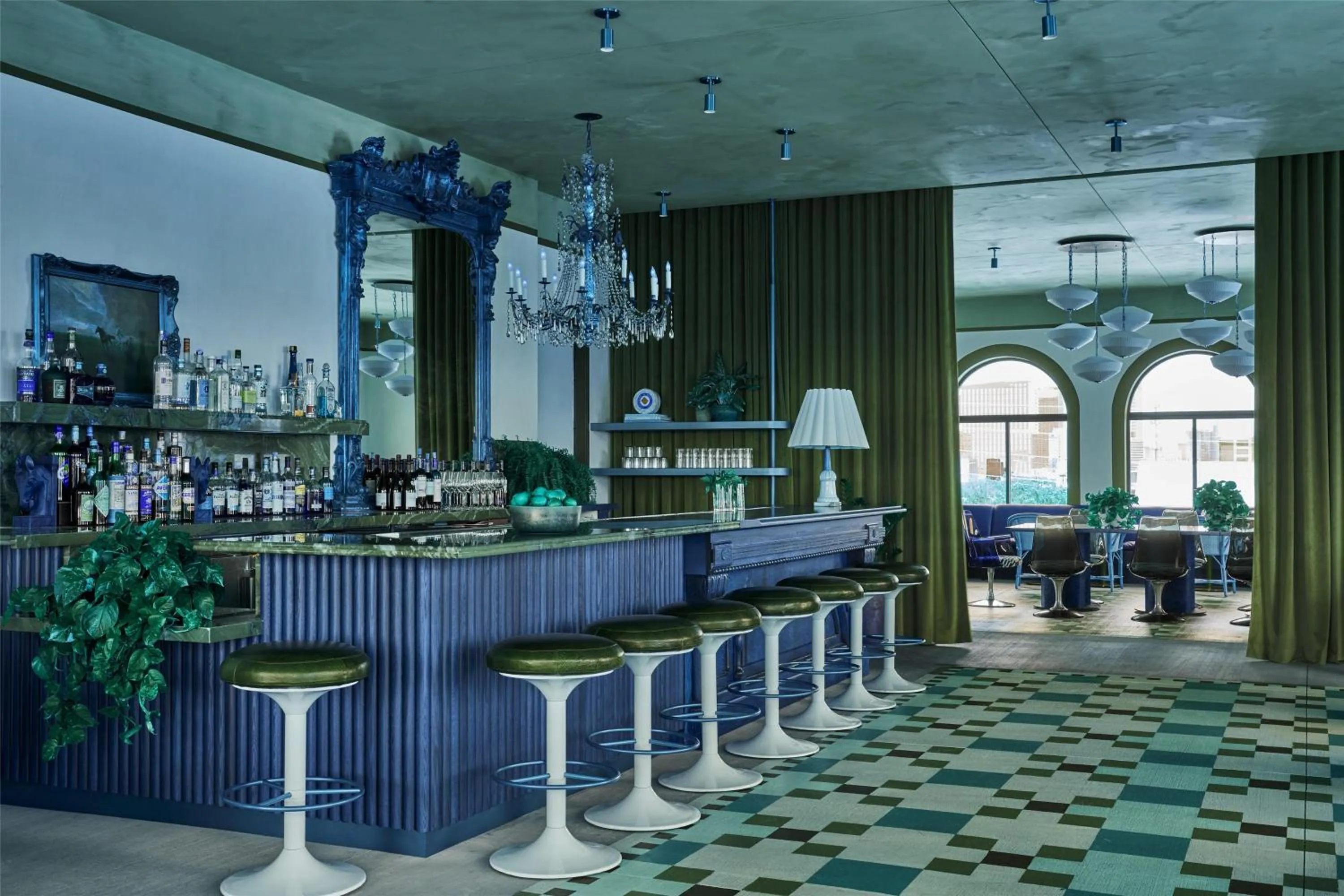 Lounge or bar in Hotel Genevieve, part of JdV by Hyatt