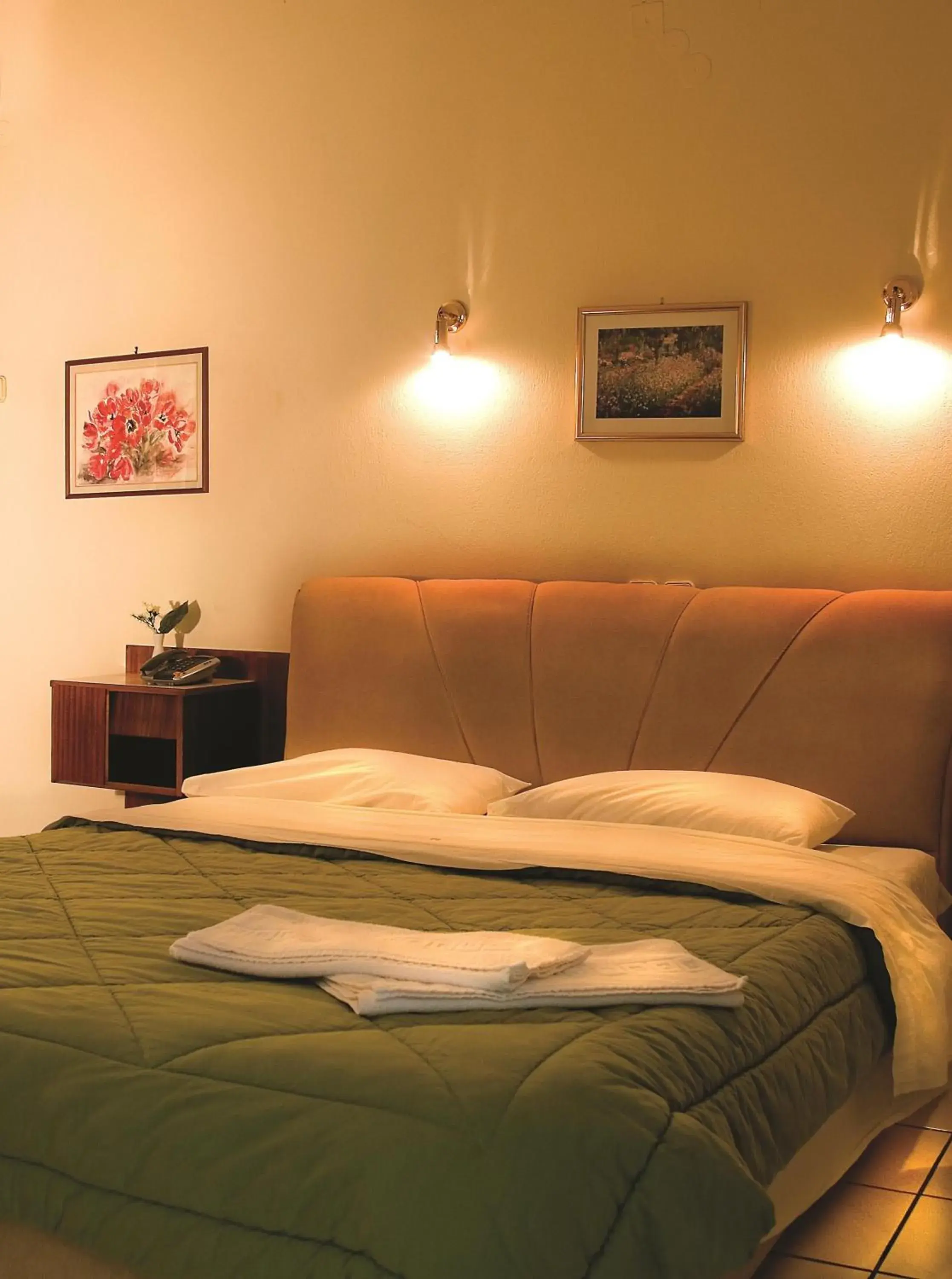 Double or Twin Room in Egnatia Hotel Double or Twin Room in Egnatia Hotel