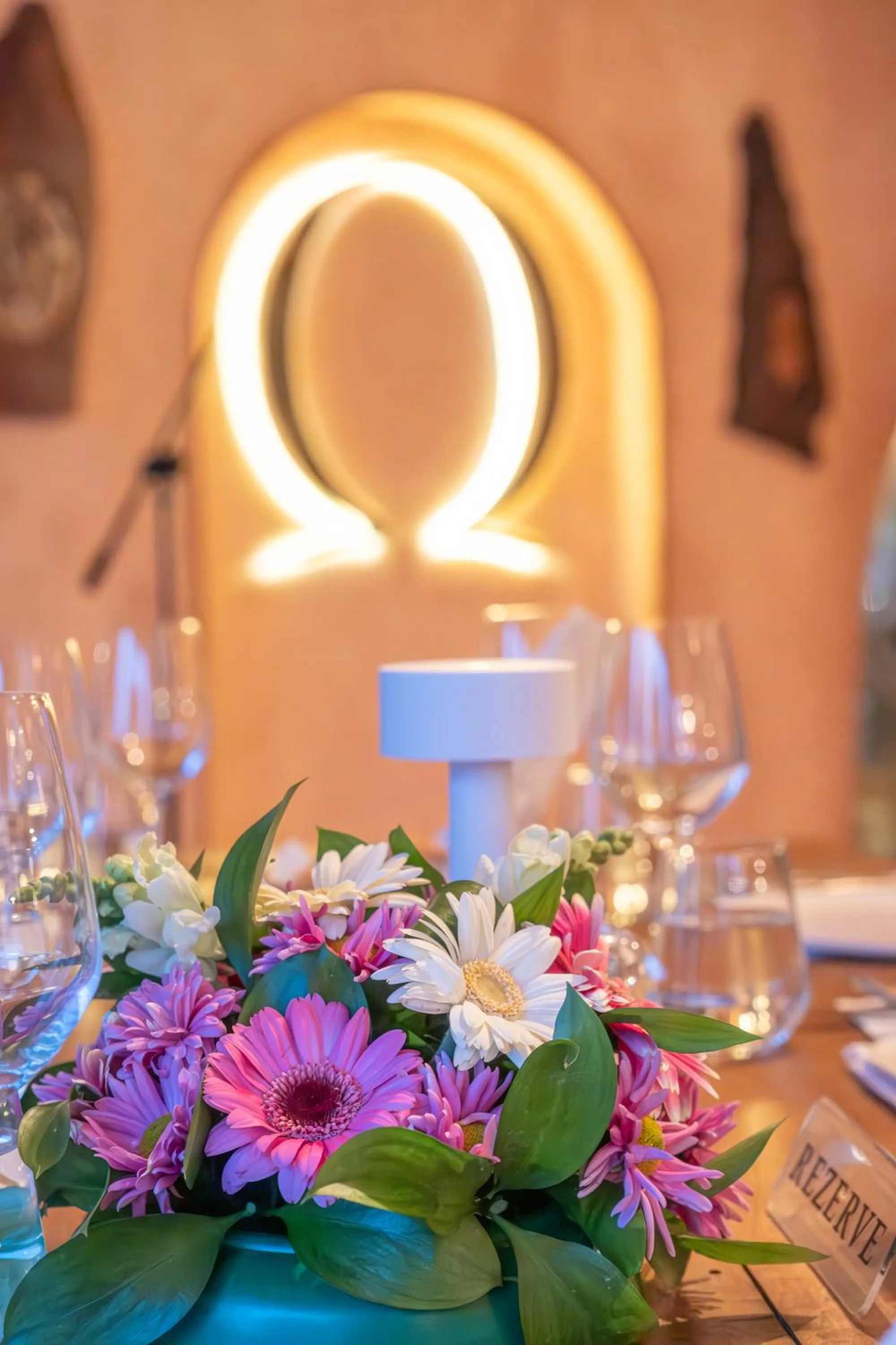 Dining area in InOne Mucho Selection Hotel