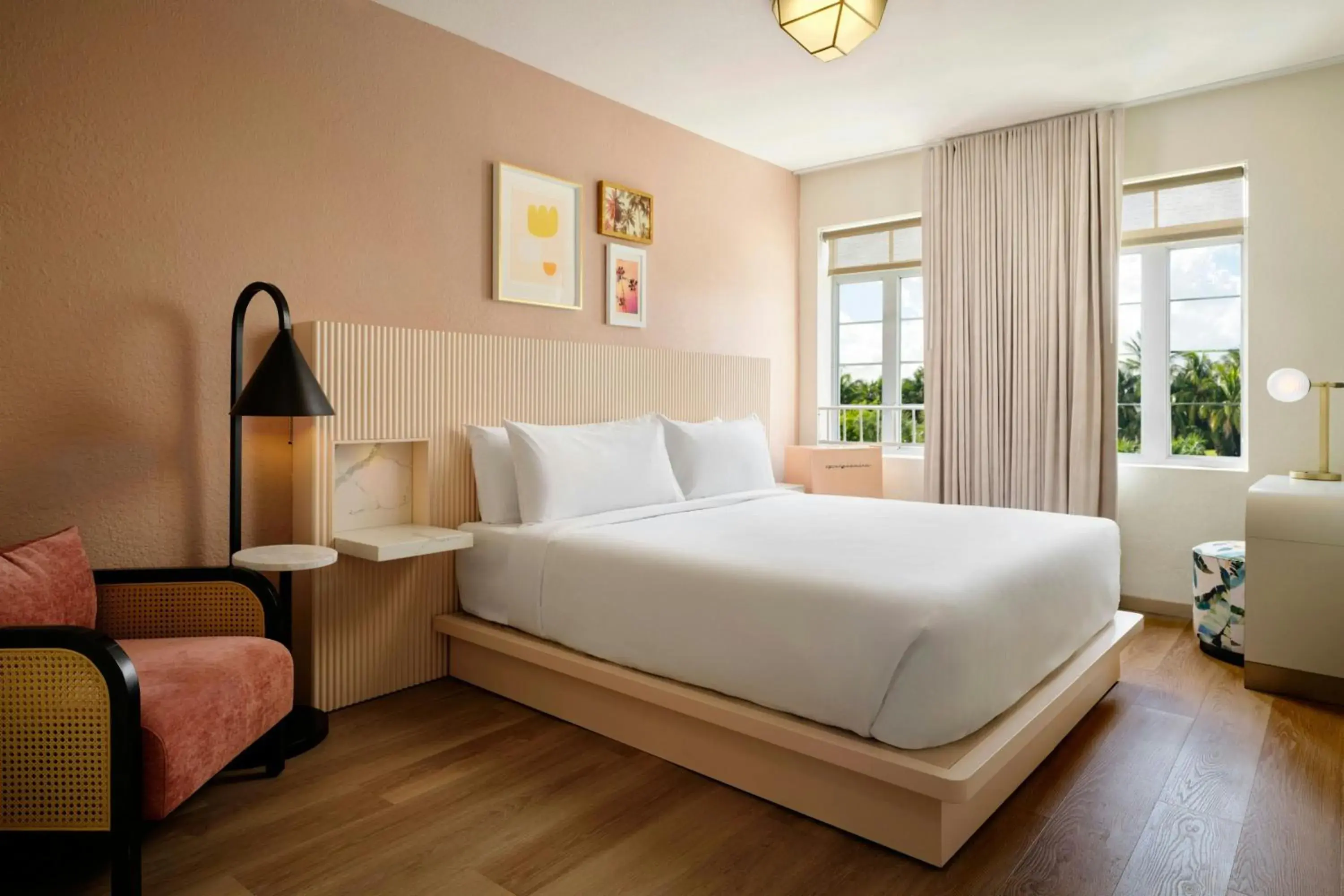 Waterview King Room with Pool View in FOUND Hotels, Miami Beach, Series by Marriott Waterview King Room with Pool View in FOUND Hotels, Miami Beach, Series by Marriott