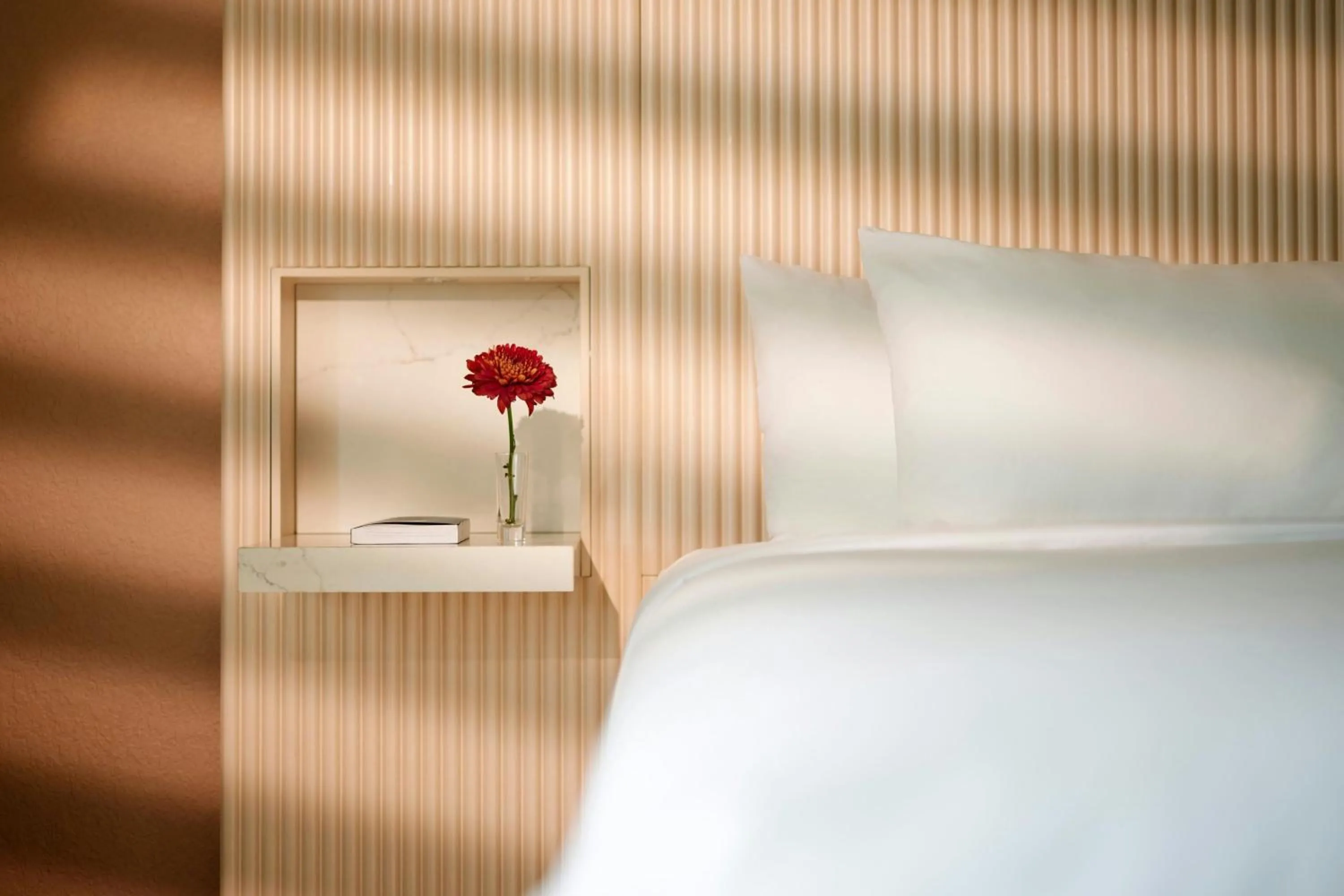 Photo of the whole room, Bed in FOUND Hotels, Miami Beach, Series by Marriott