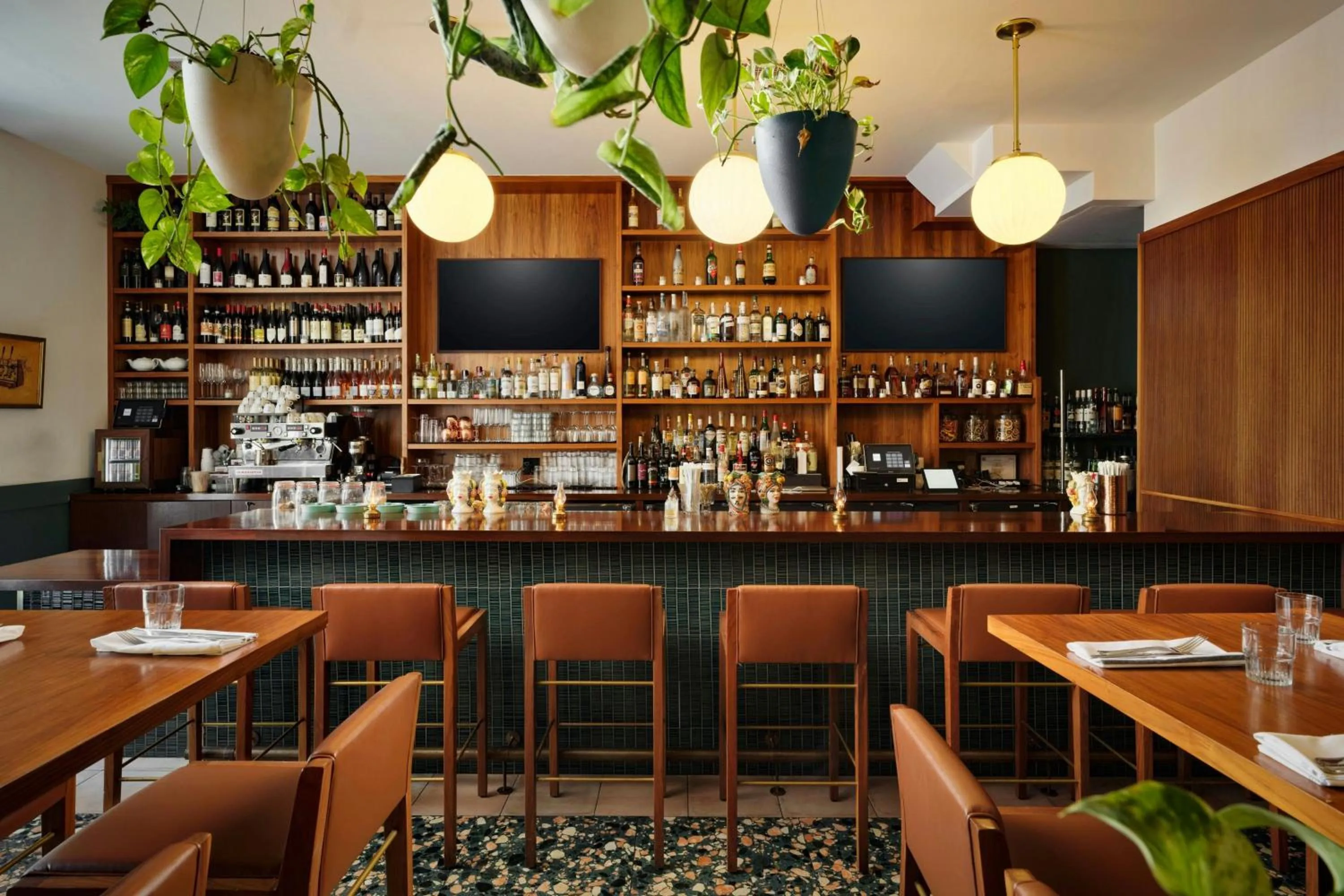 Lounge or bar in FOUND Hotels, Miami Beach, Series by Marriott