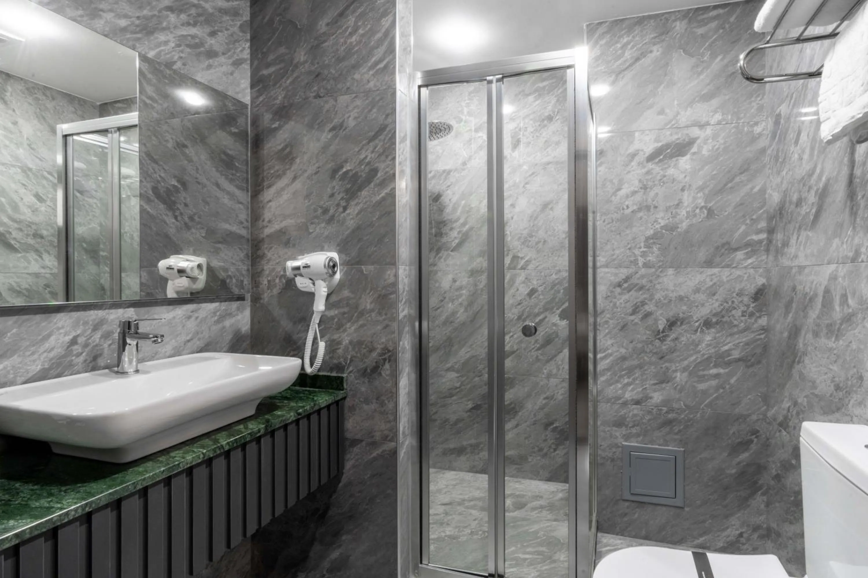 Shower in THE BOSFOR HOTEL