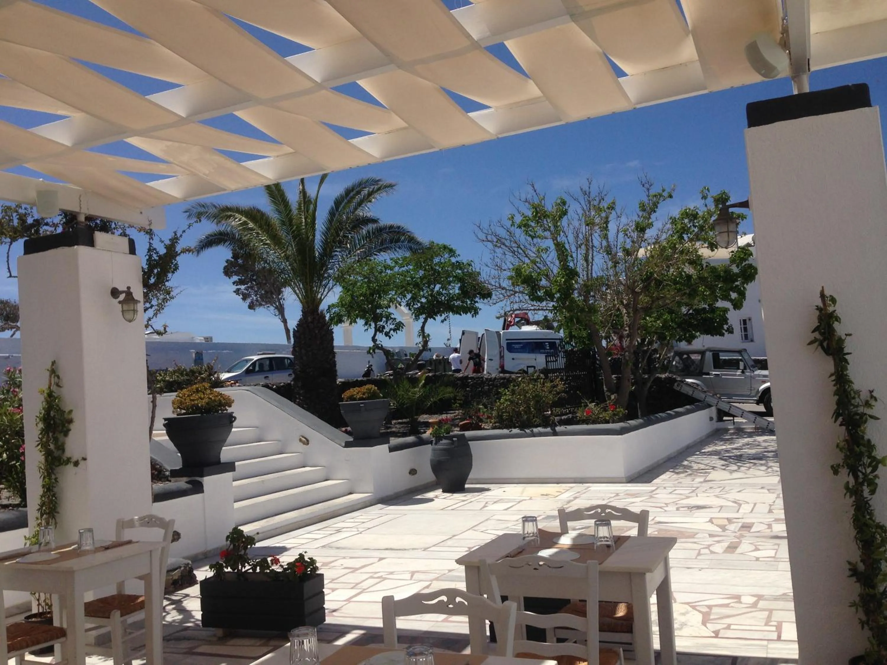 Restaurant/places to eat in Laokasti Villas