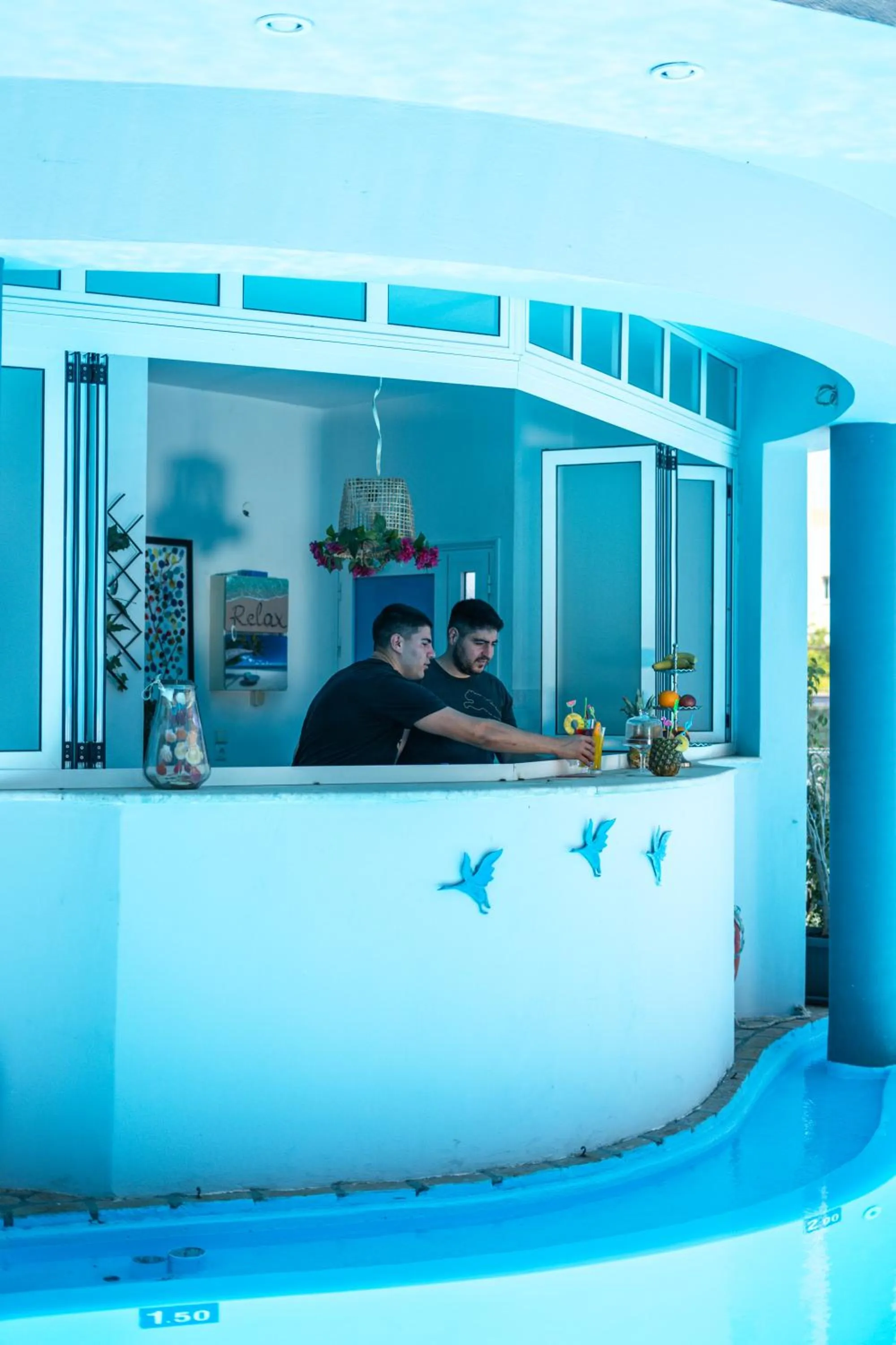 People in RODI BLUE apartments