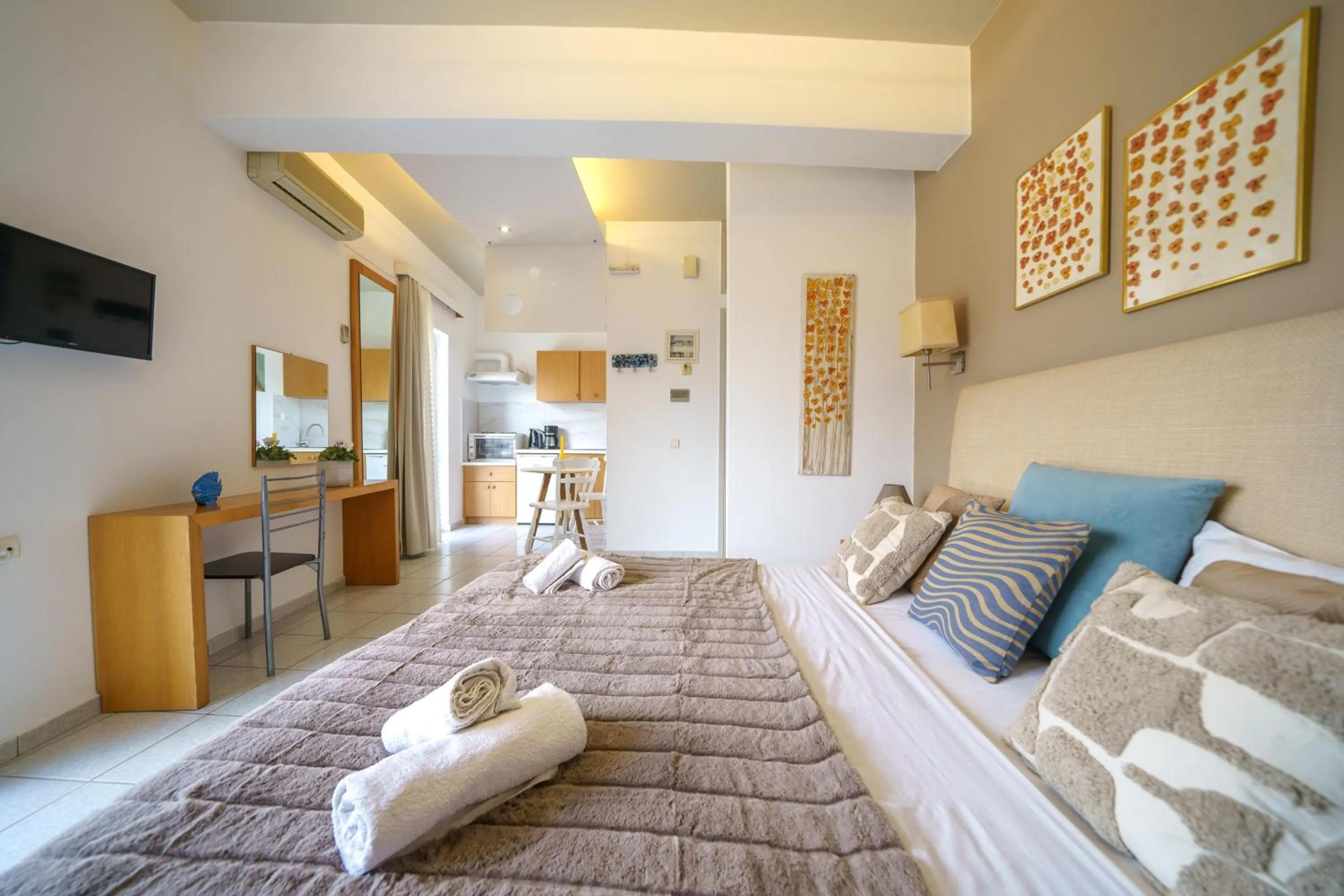 Bed in RODI BLUE apartments
