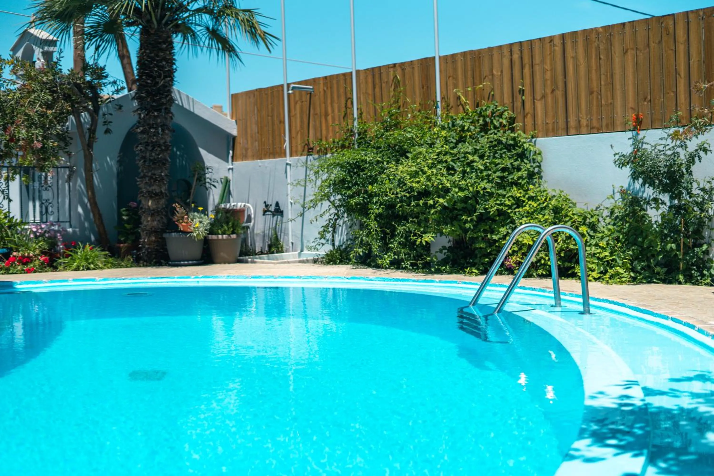 Swimming pool in RODI BLUE apartments