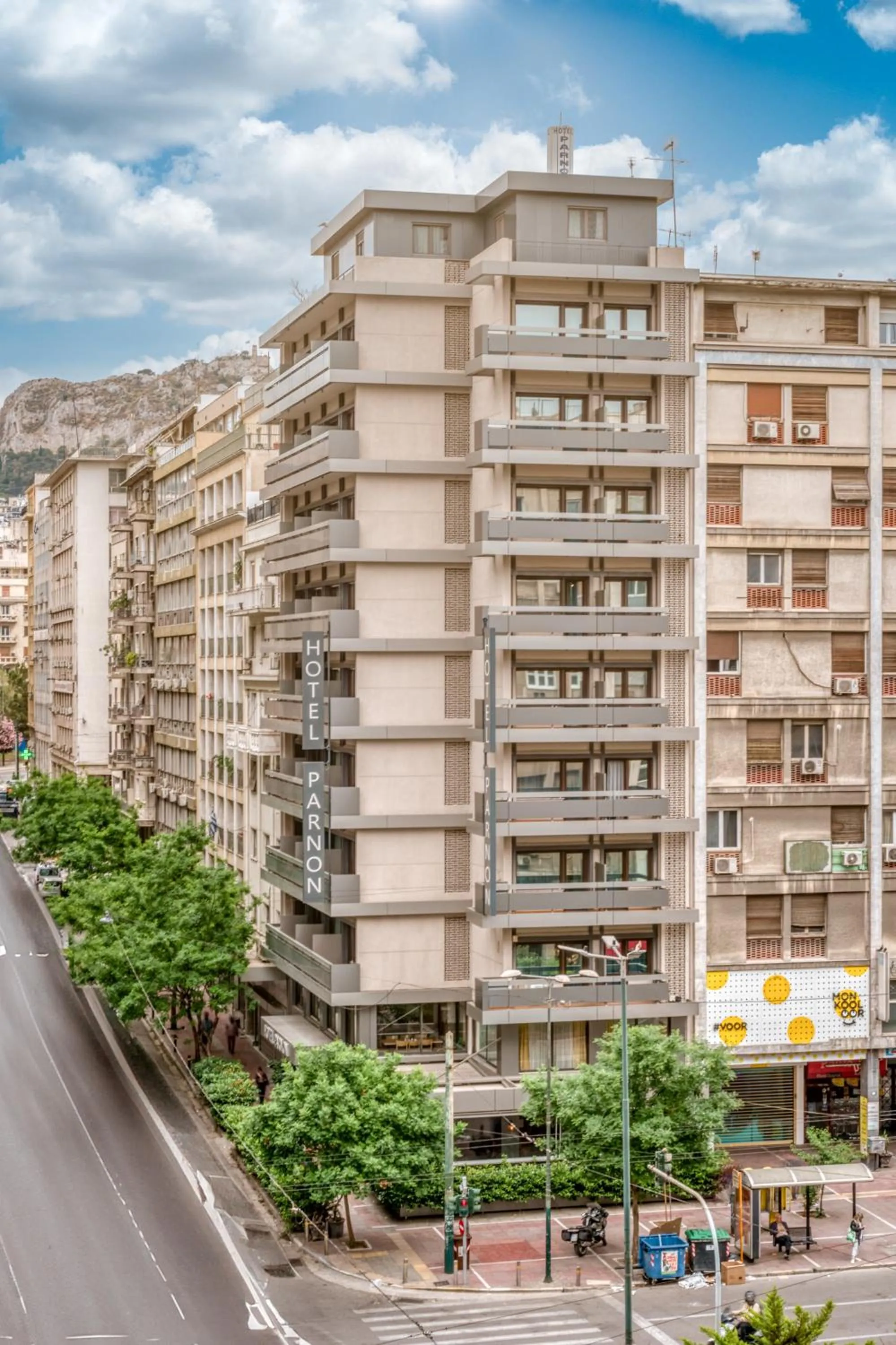 Property building in Parnon Hotel