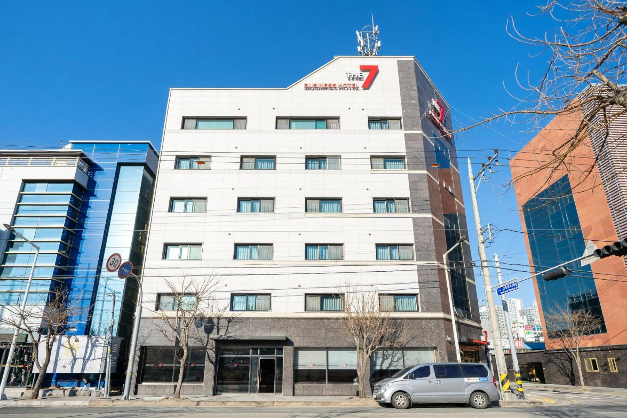 Property building in The 7 Business Hotel