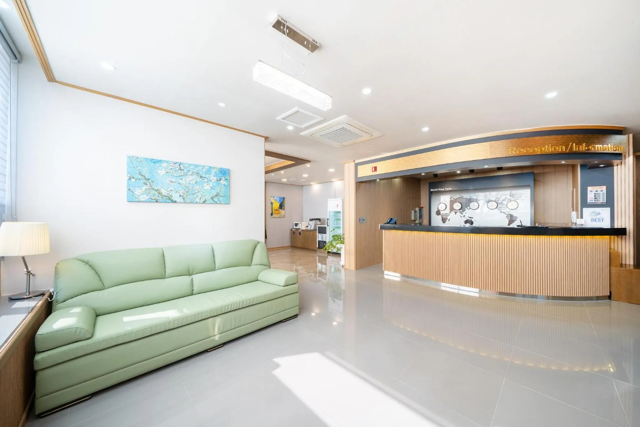 Lobby or reception in The 7 Business Hotel