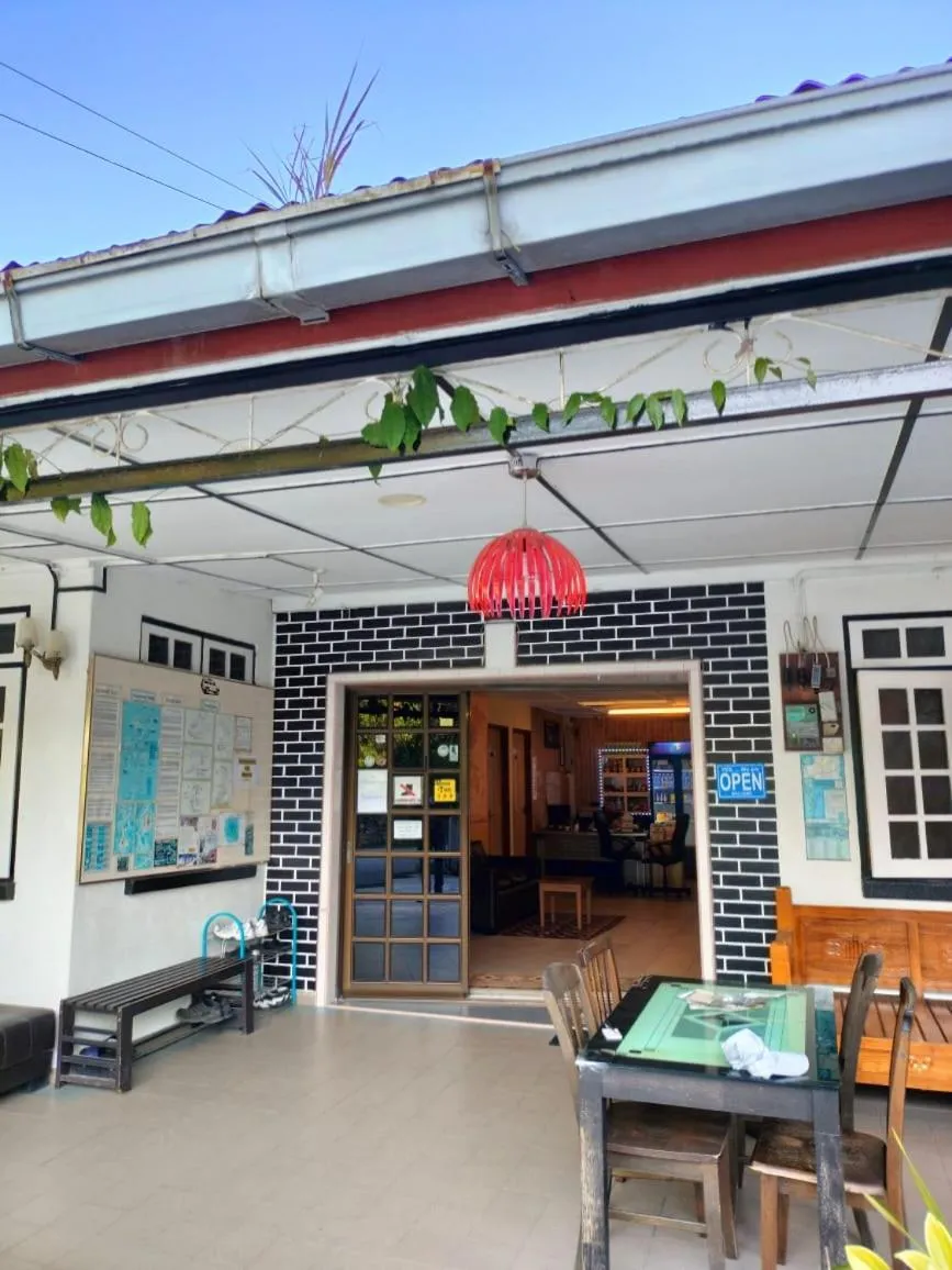 Facade/entrance in Vintage Guesthouse