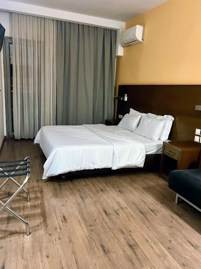 Bedroom, Bed in Rotonda Hotel