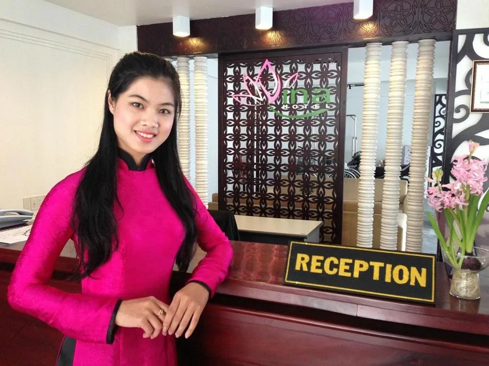 Staff in Việt Nam Hotel