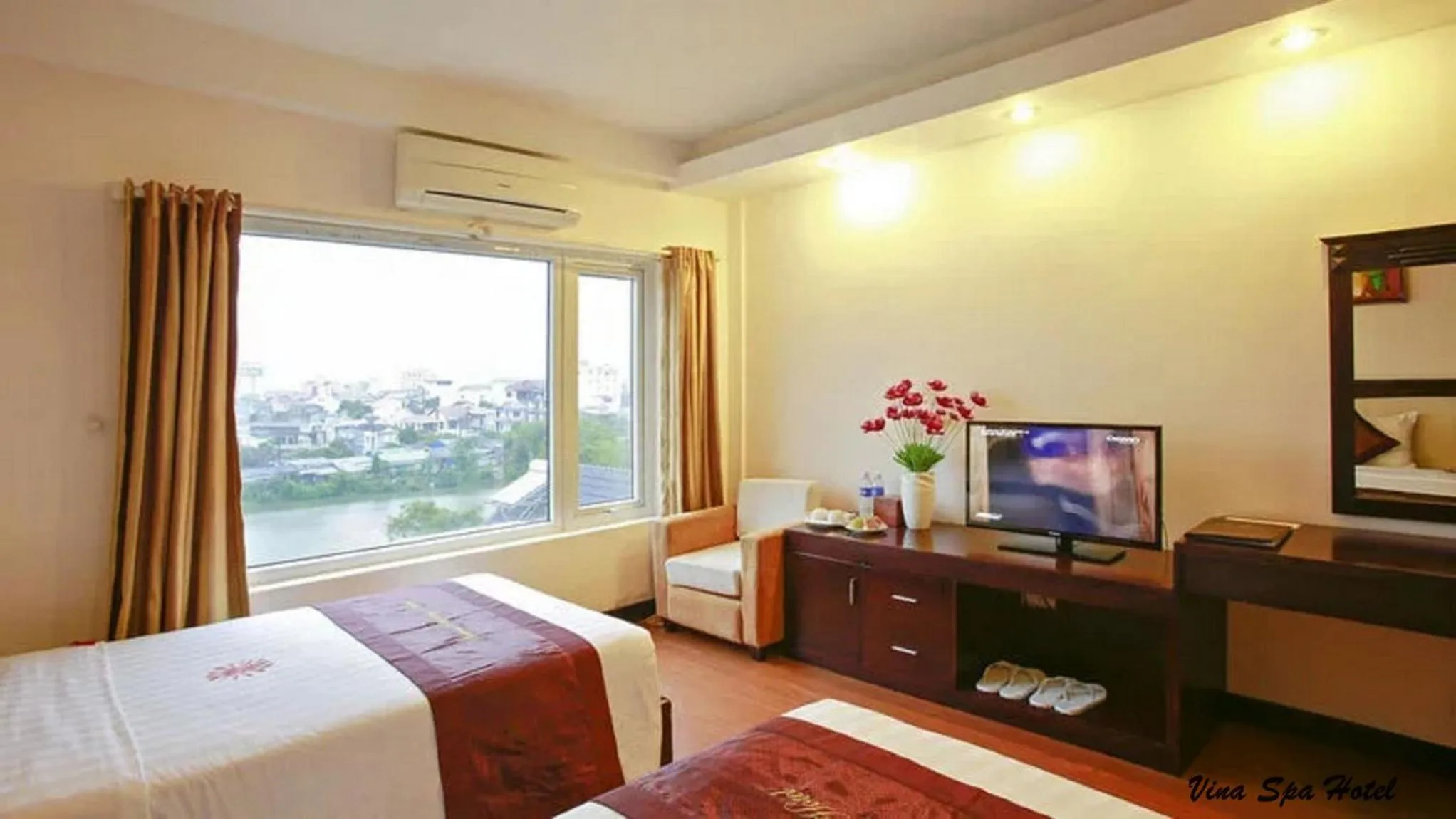 hair dresser, Bed in Việt Nam Hotel