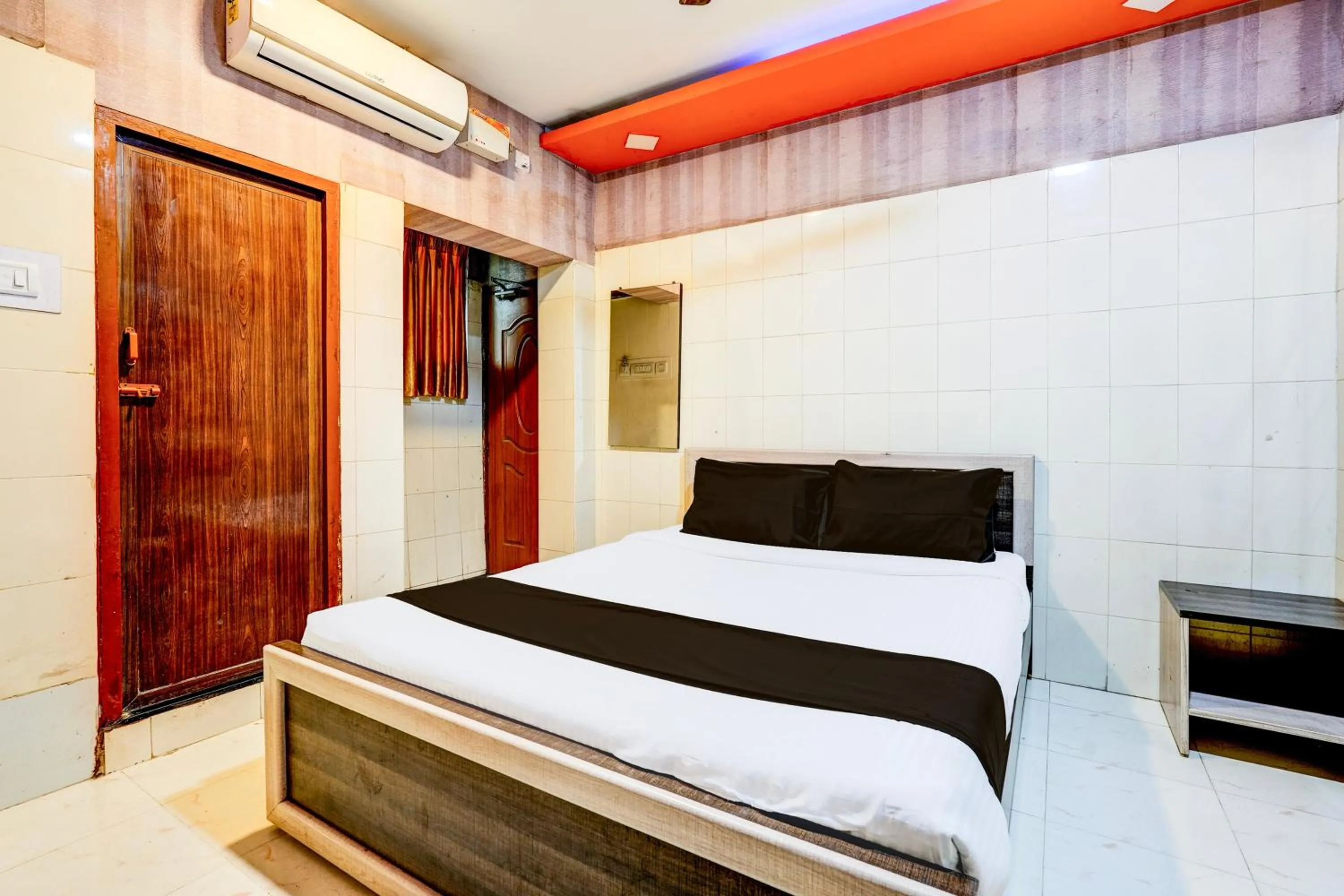 Bedroom, Bed in Hotel O MIZPAH INN