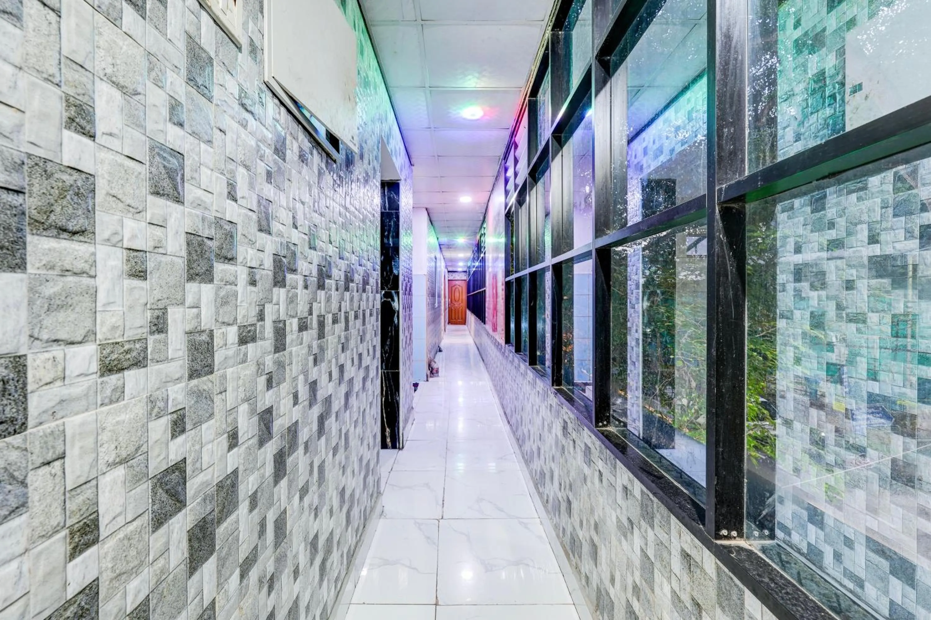 Lobby or reception in Hotel O MIZPAH INN