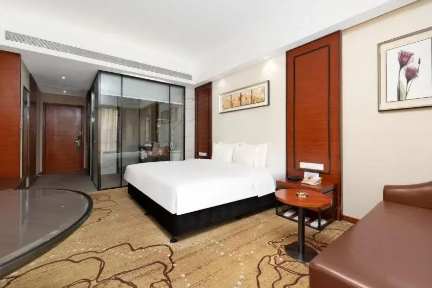 Bed in 深圳国际会展中心凯嘉酒店-Shenzhen Kaijia Hotel-Shenzhen-World