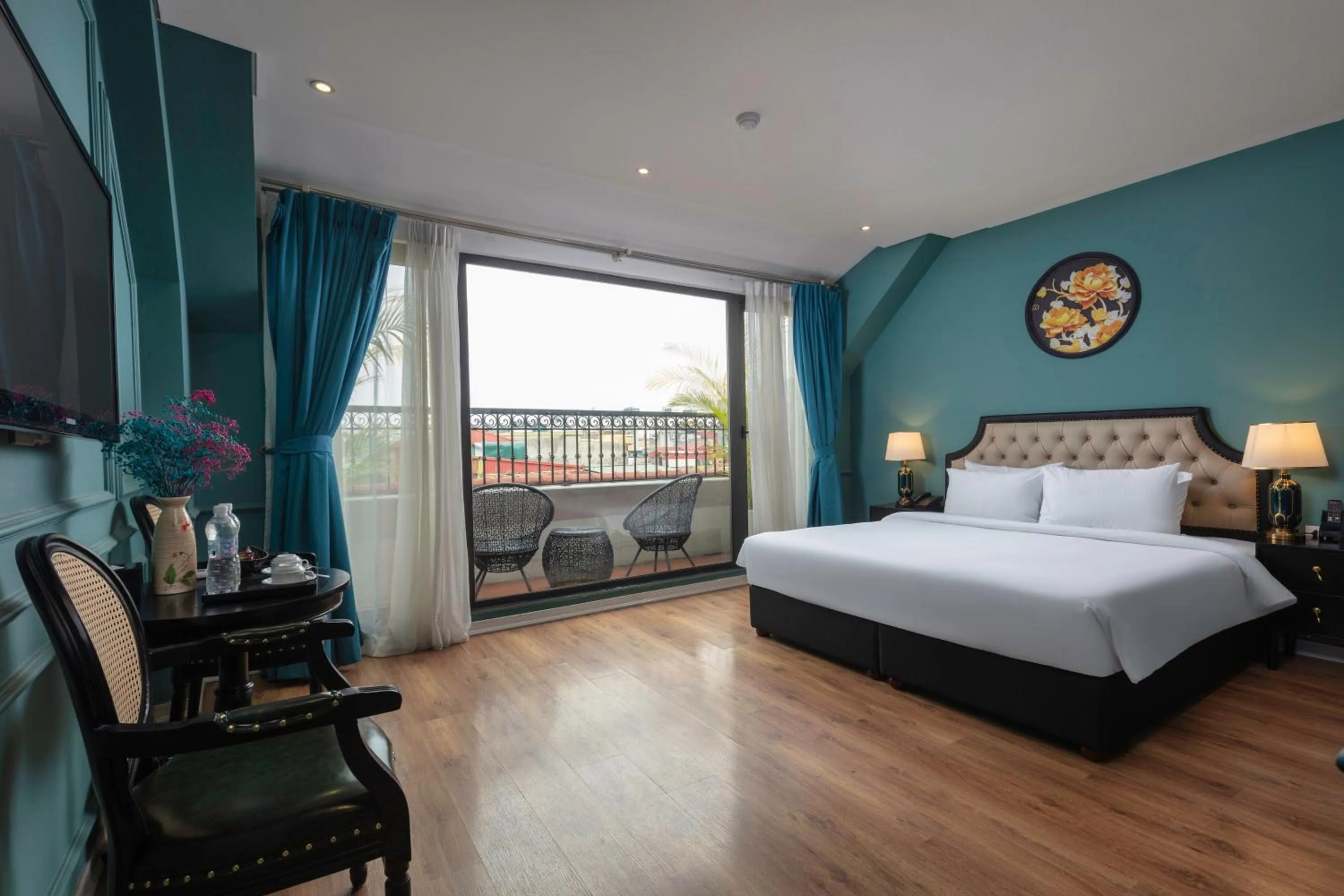 Bedroom, Bed in Madelise Palace Hotel & Travel