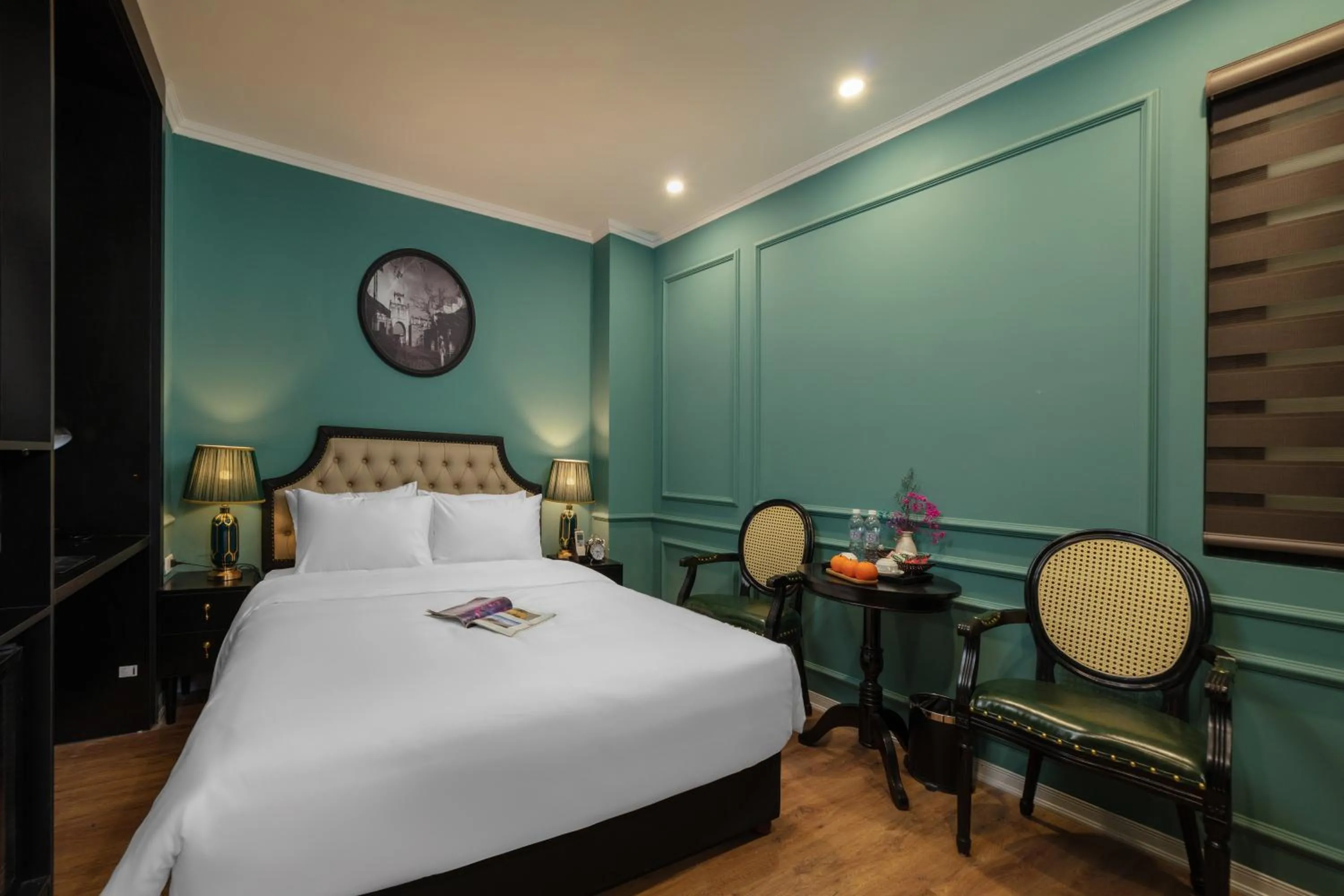 Bedroom, Bed in Madelise Palace Hotel & Travel