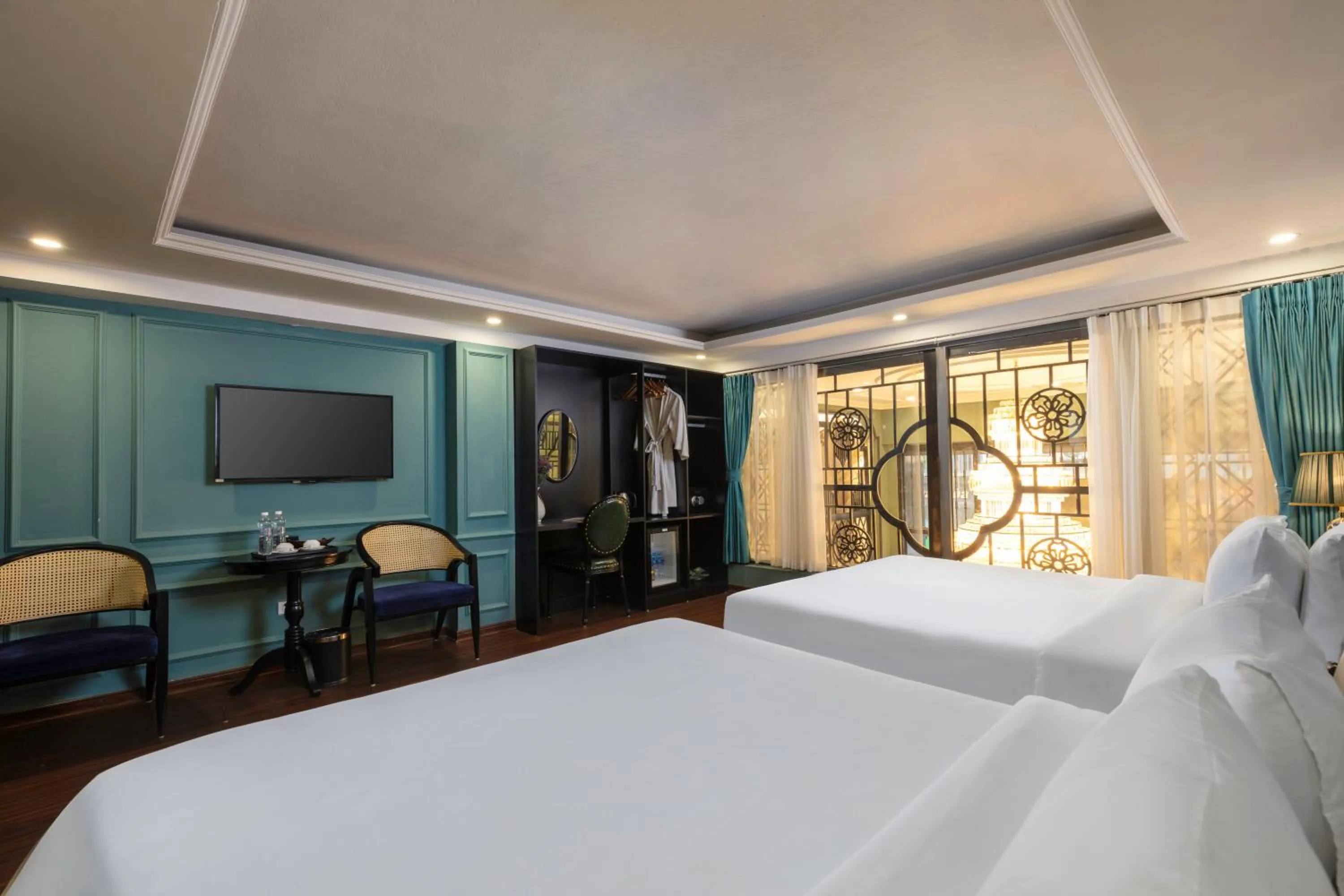 Bedroom, Bed in Madelise Palace Hotel & Travel