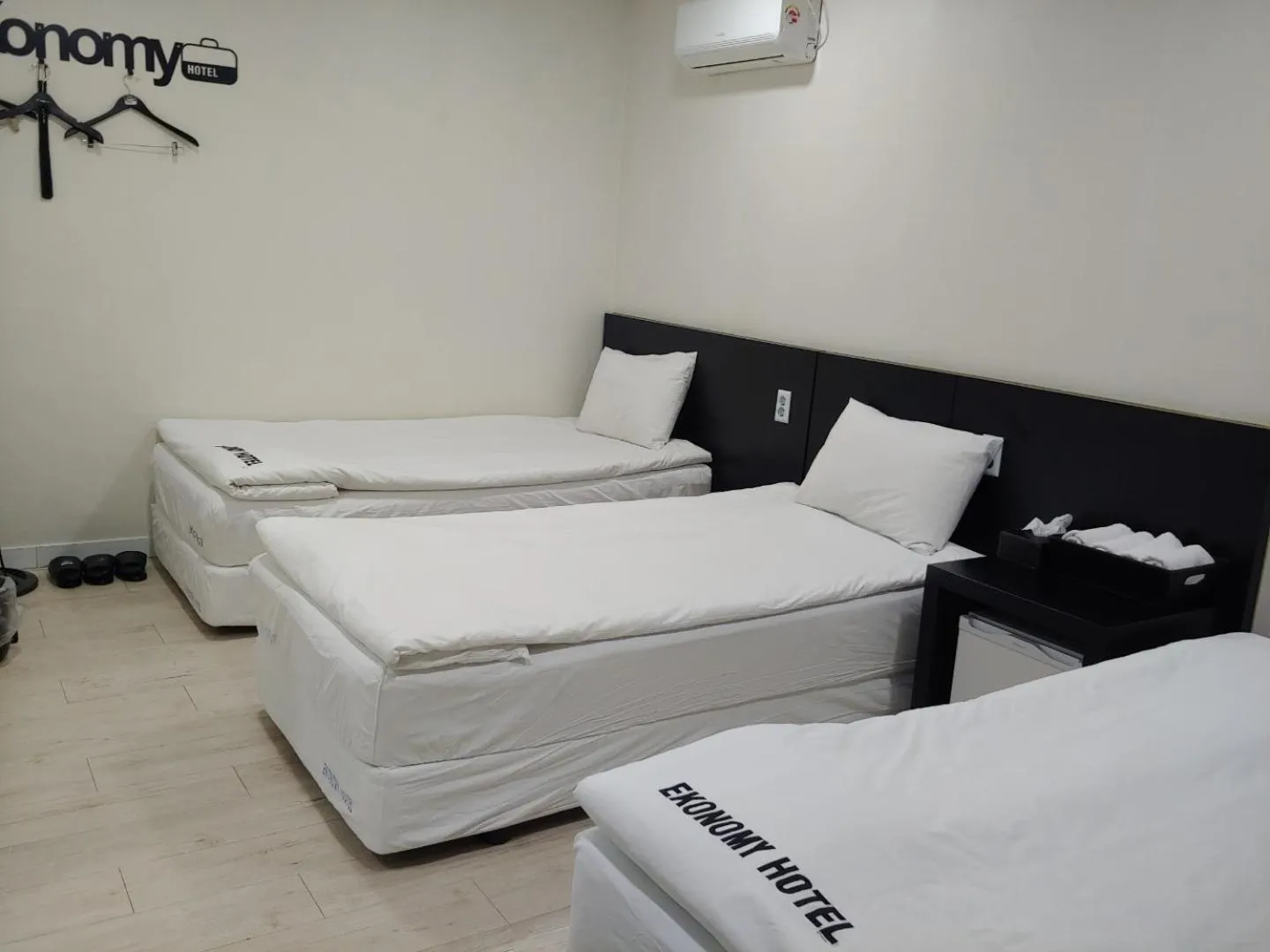 Bed in Ekonomy Hotel