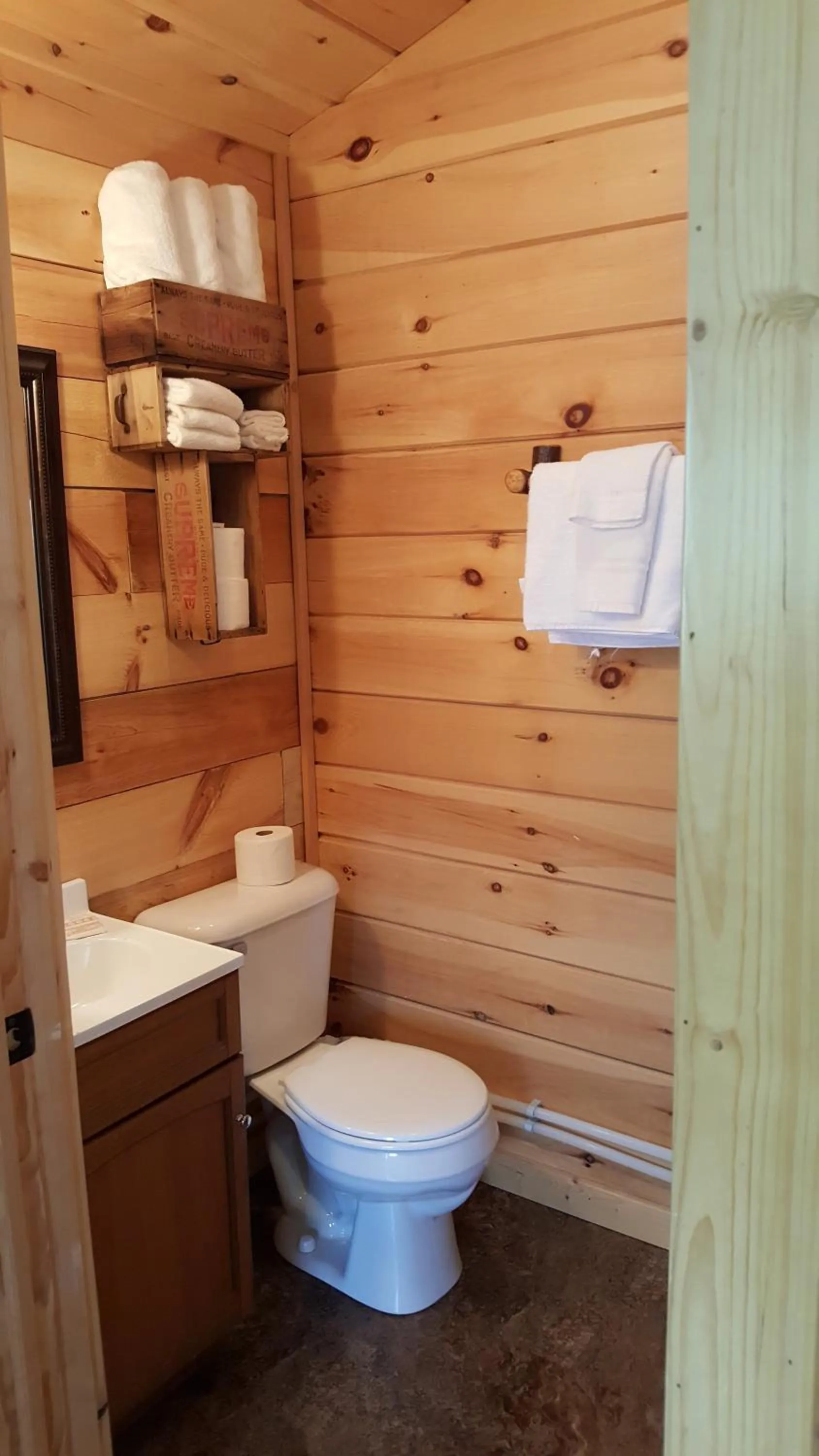 Country Cabins Hotel