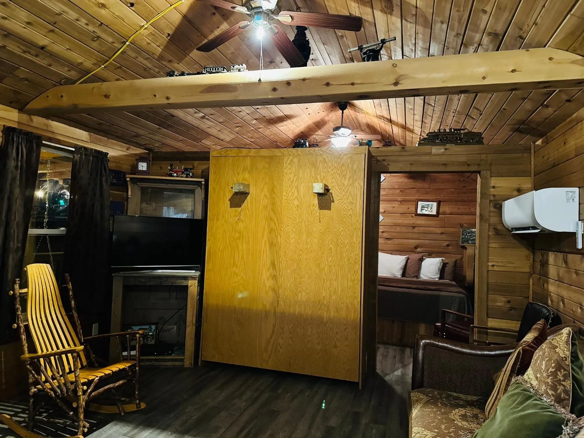 Bed in Country Cabins Hotel