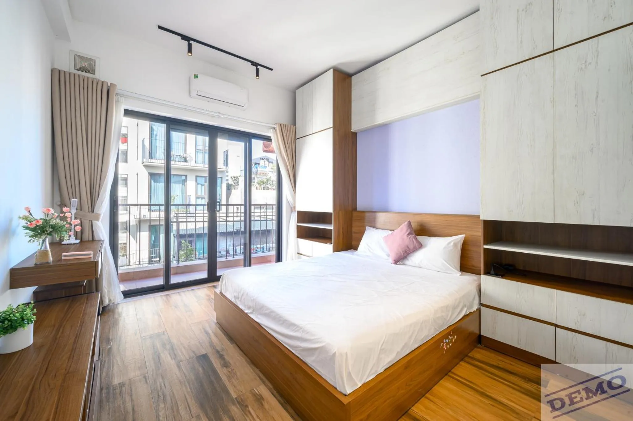 Bedroom, Bed in Luxe Paradise Residence 88 Tu Hoa