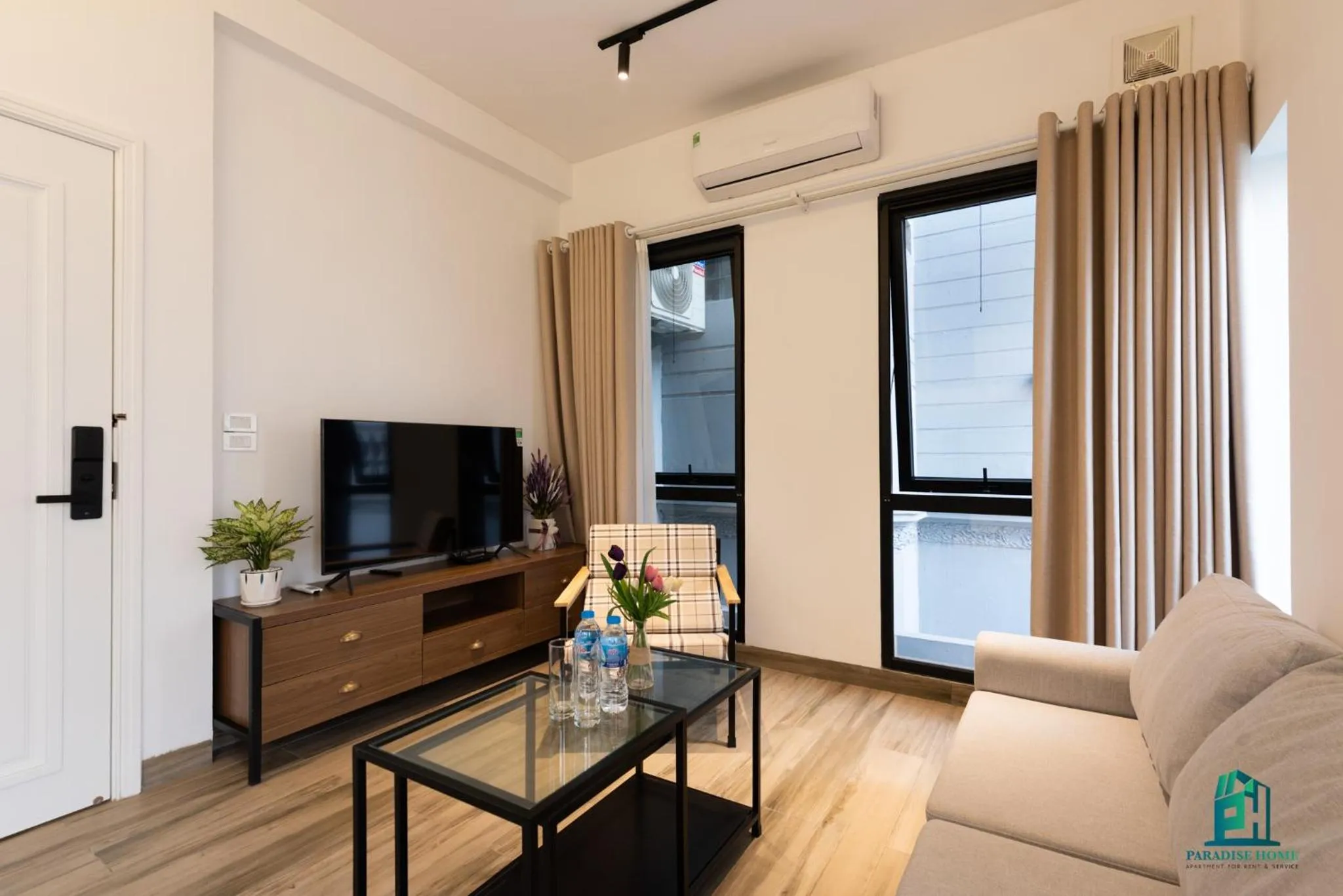 Living room in Luxe Paradise Residence 88 Tu Hoa