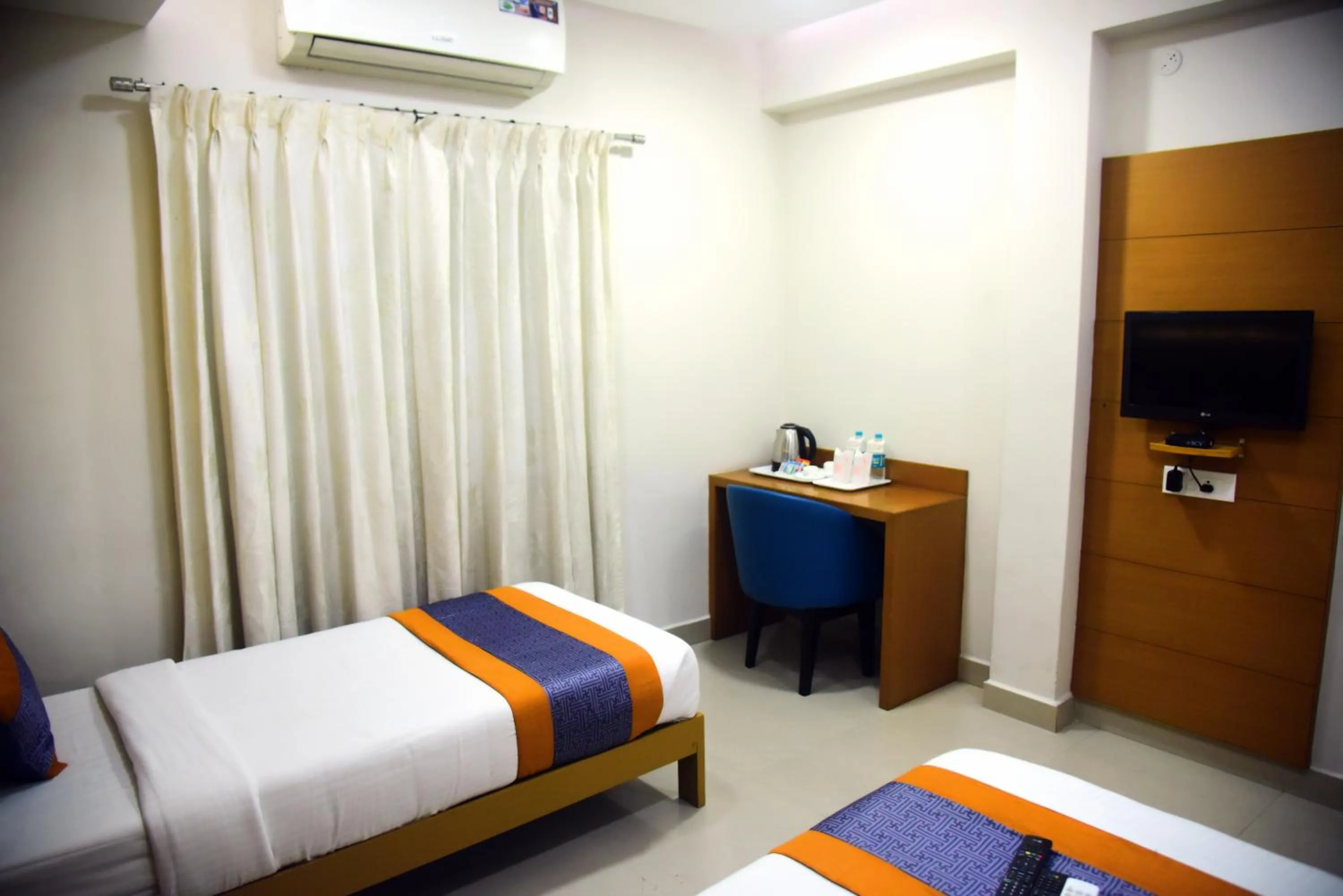 Bed in Pine Tree Signature