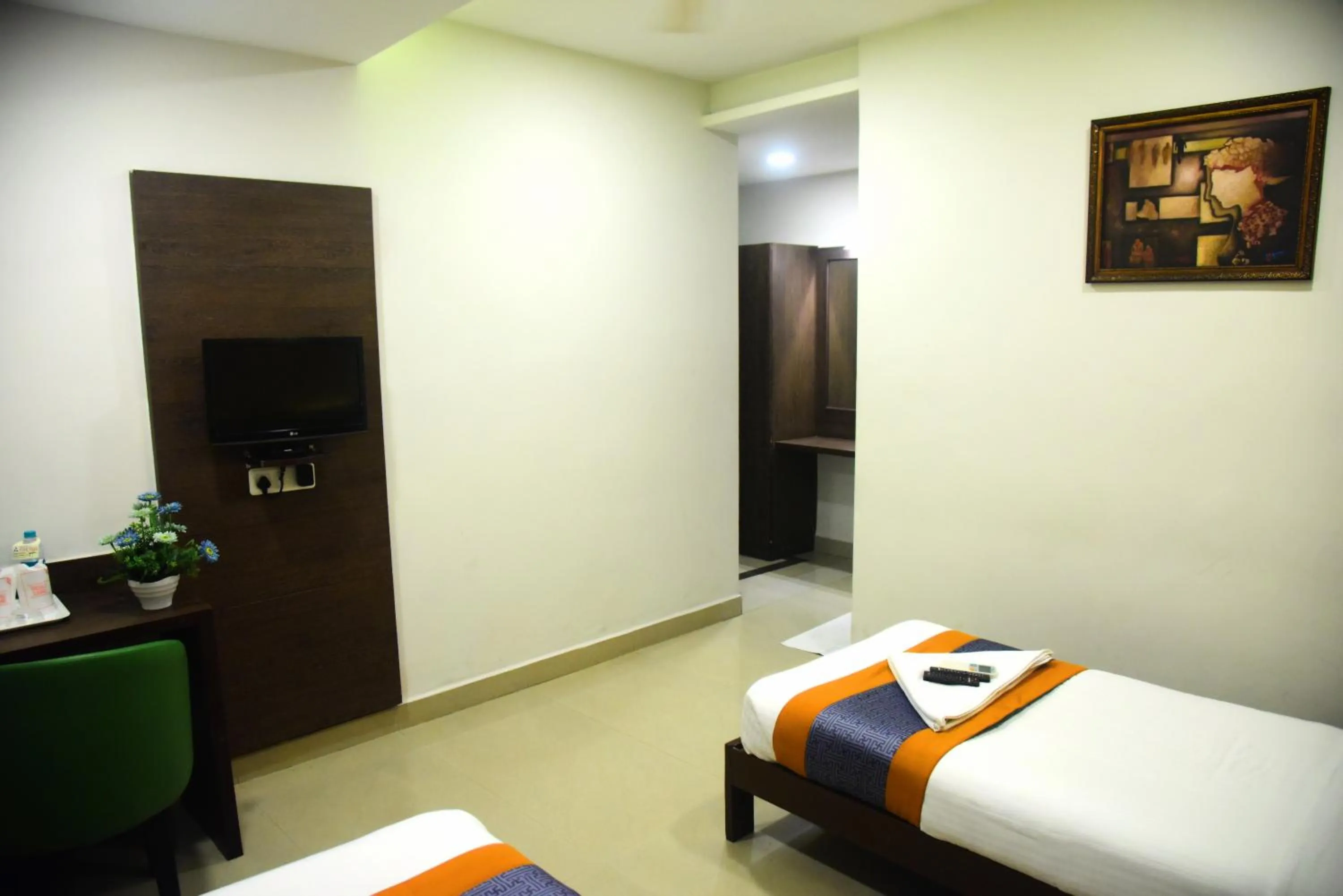 Bed in Pine Tree Signature