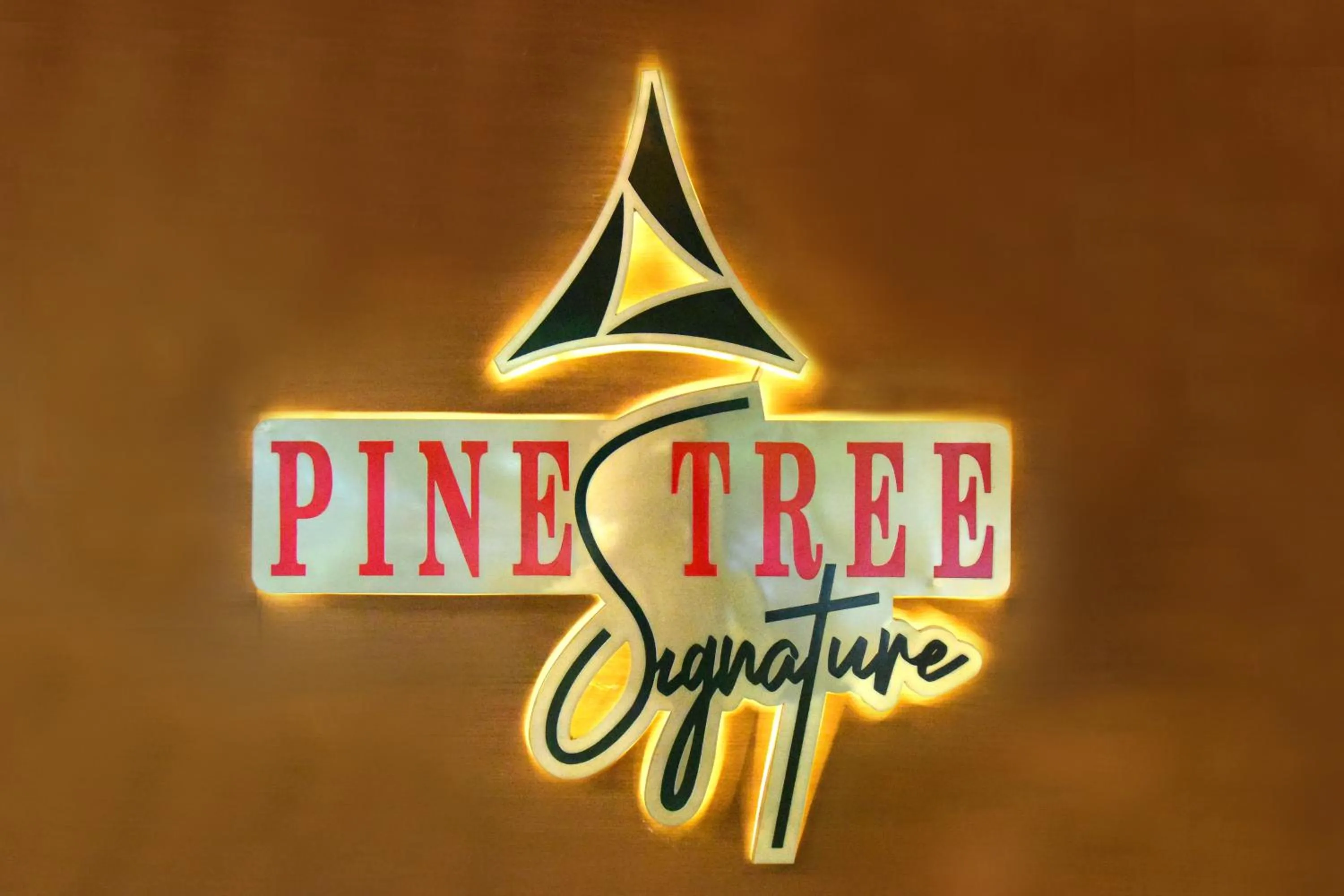 Logo/Certificate/Sign in Pine Tree Signature