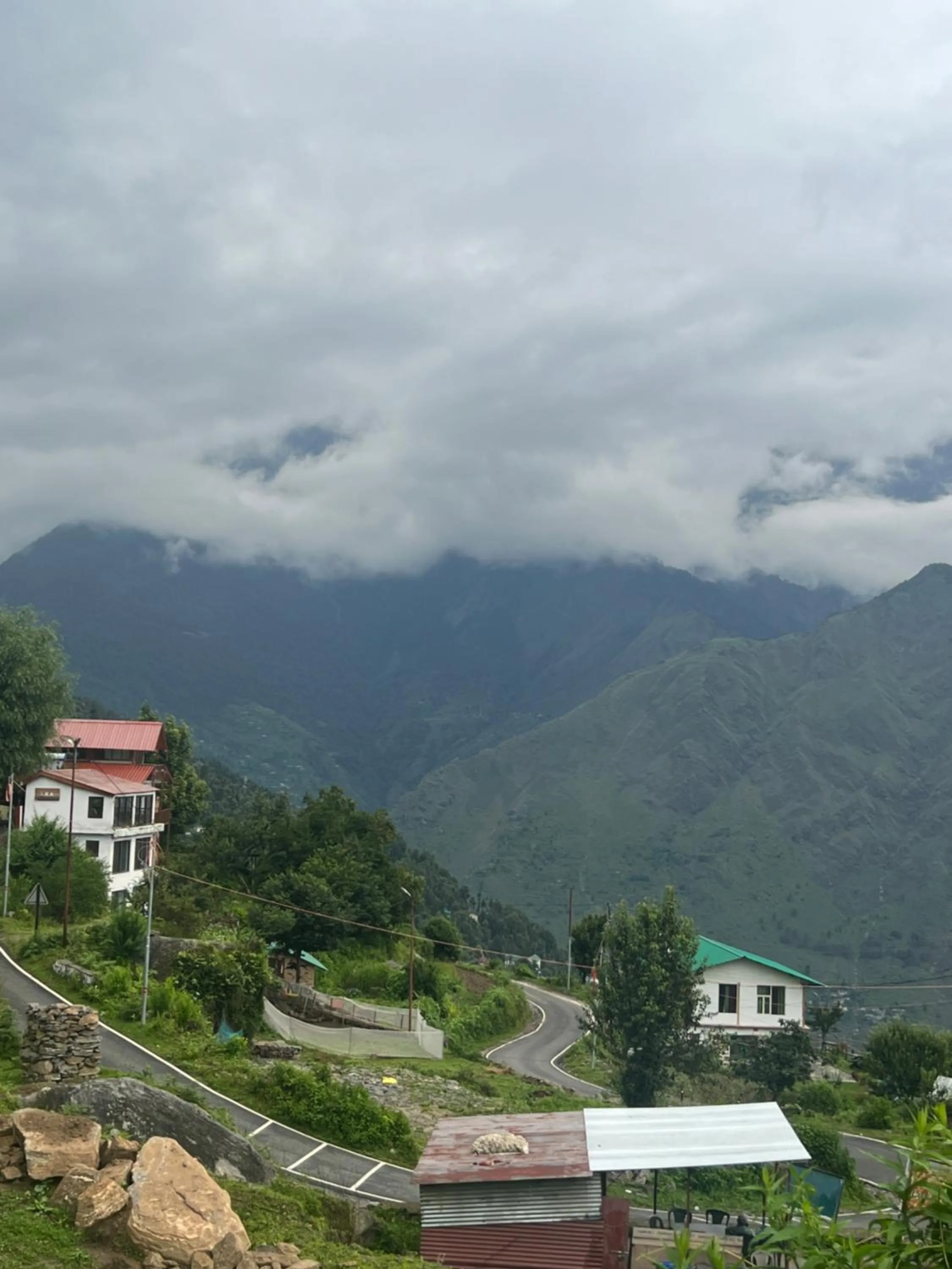 Faraway Cottages, Auli