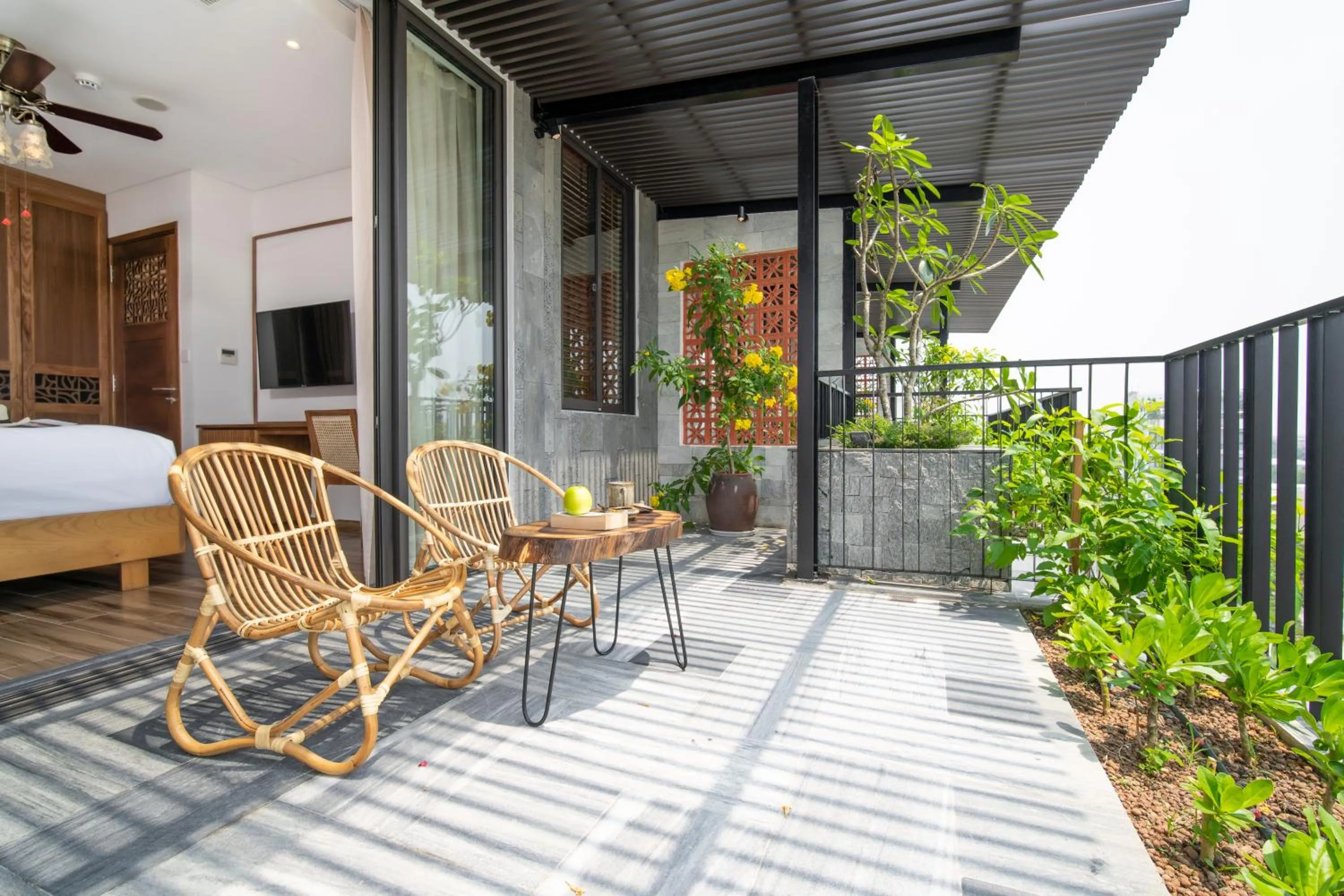 Patio in Bonny Boutique Hotel Da Nang