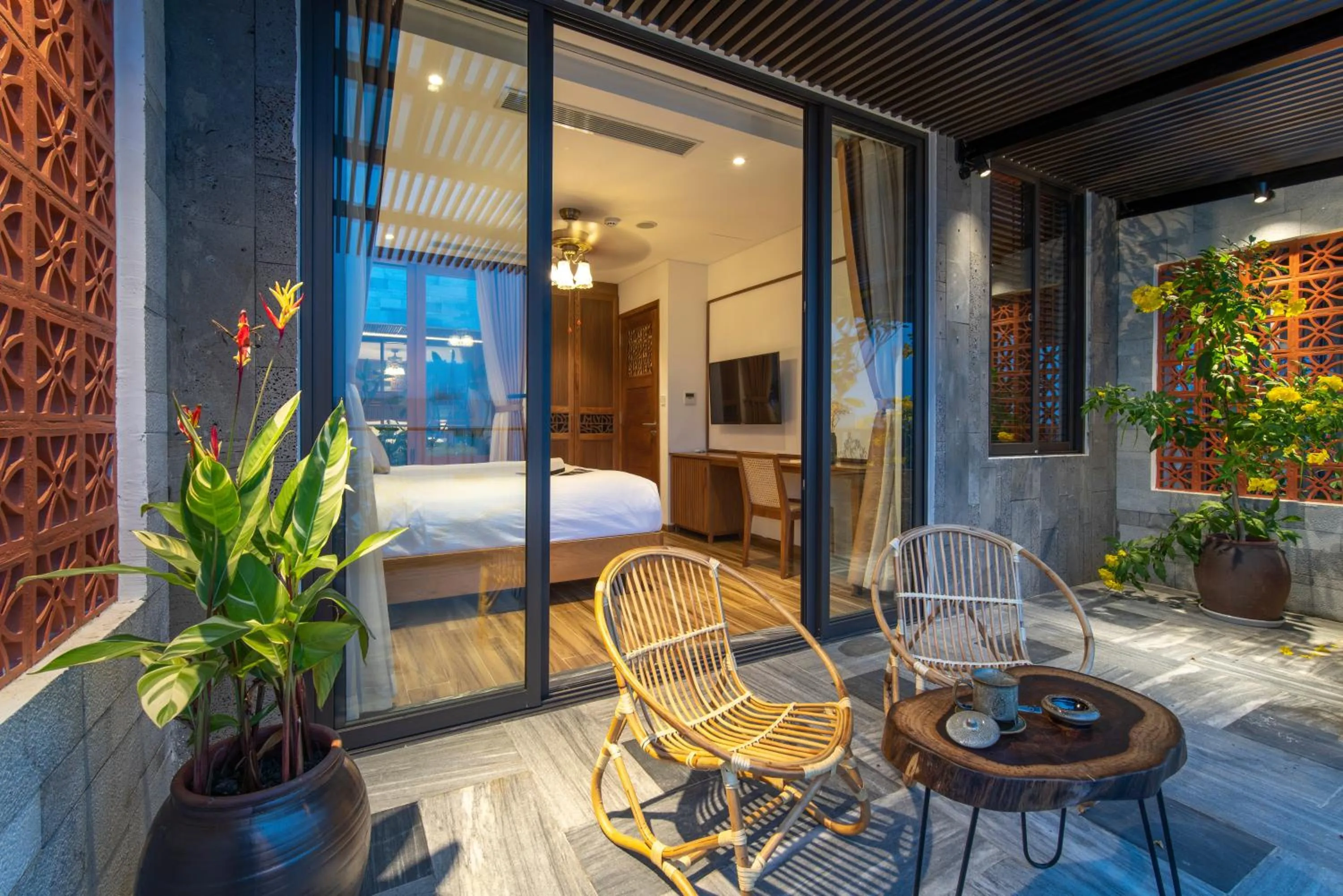 Patio, Bed in Bonny Boutique Hotel Da Nang