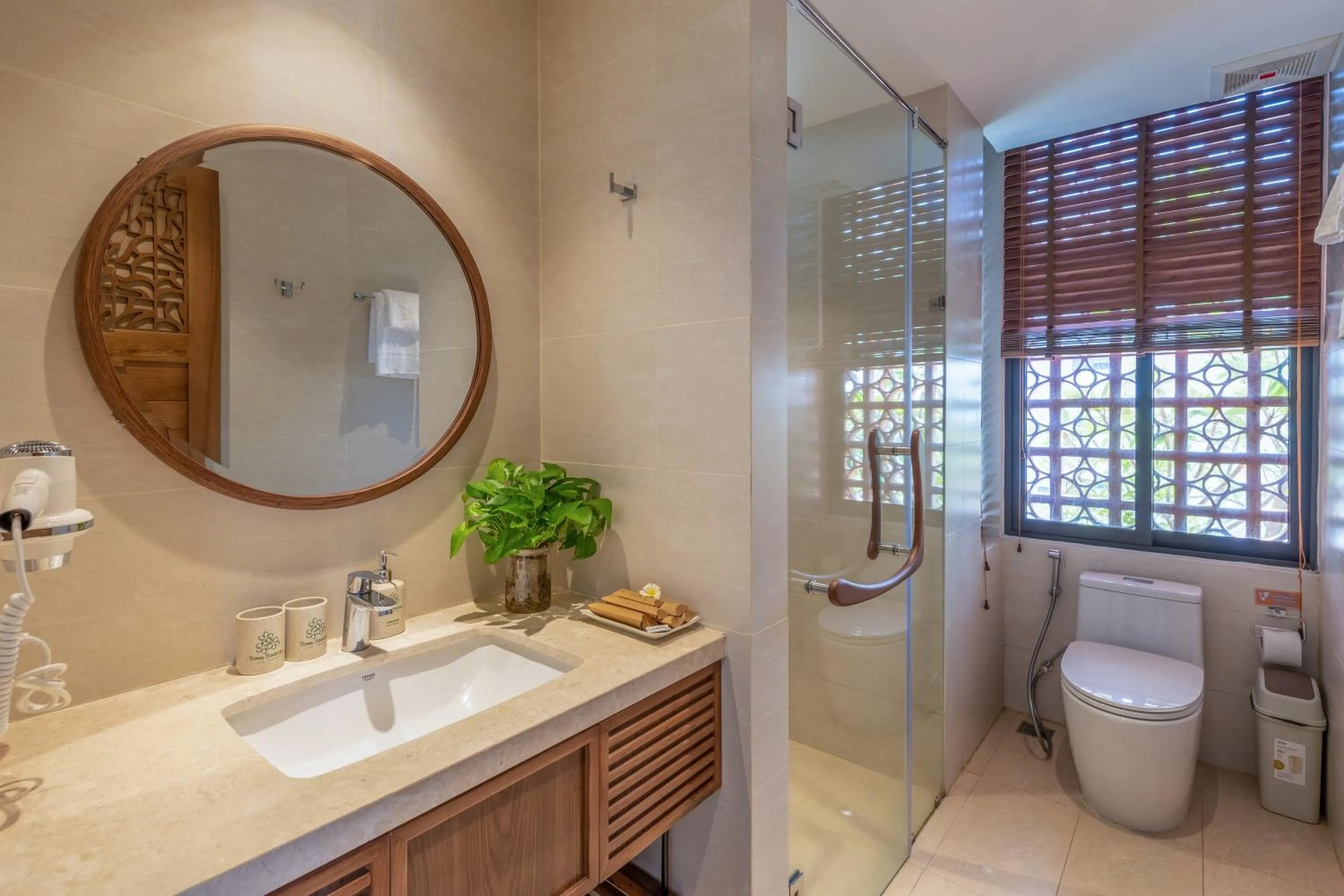 Shower in Bonny Boutique Hotel Da Nang