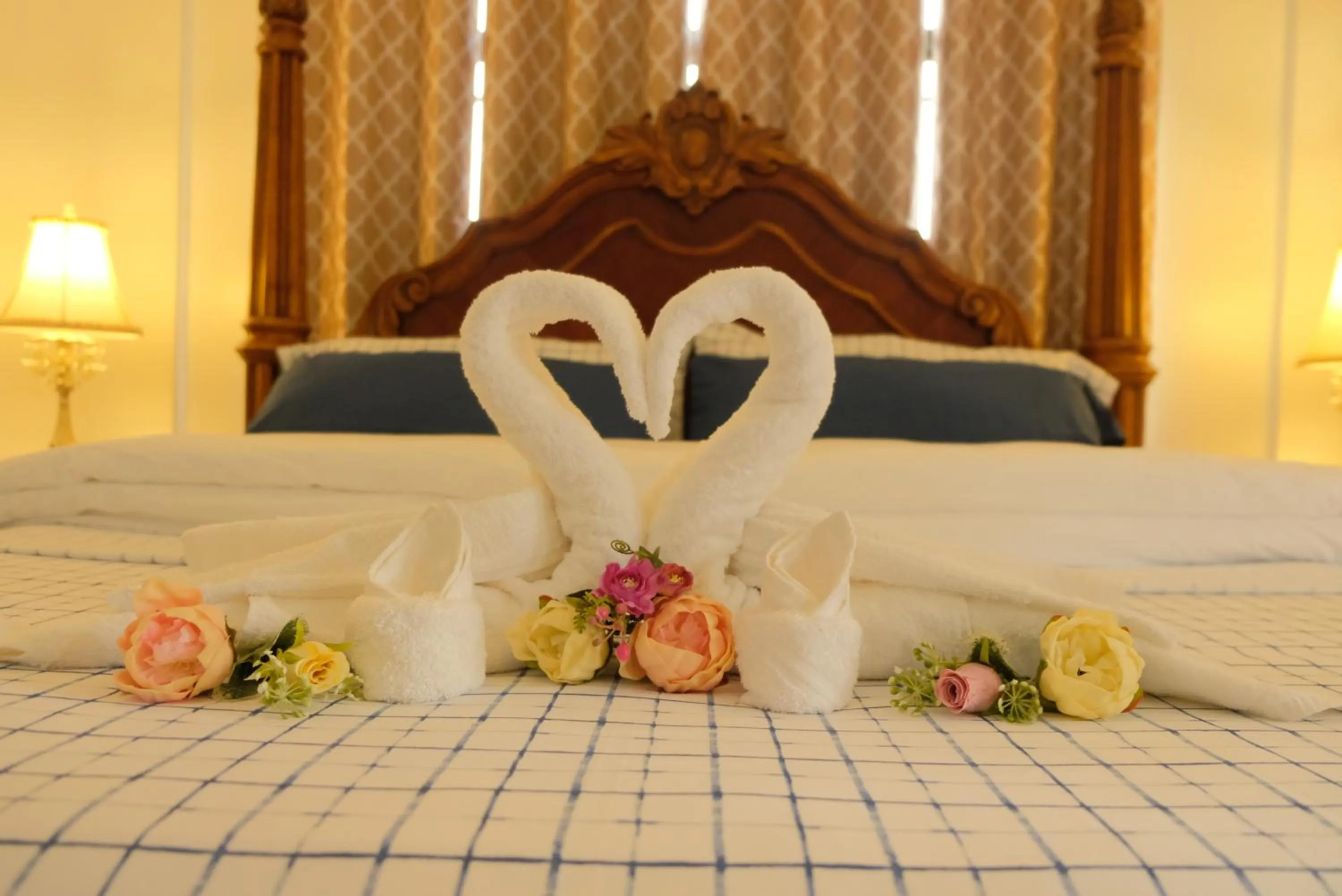Bed in Villa Italia Hotel