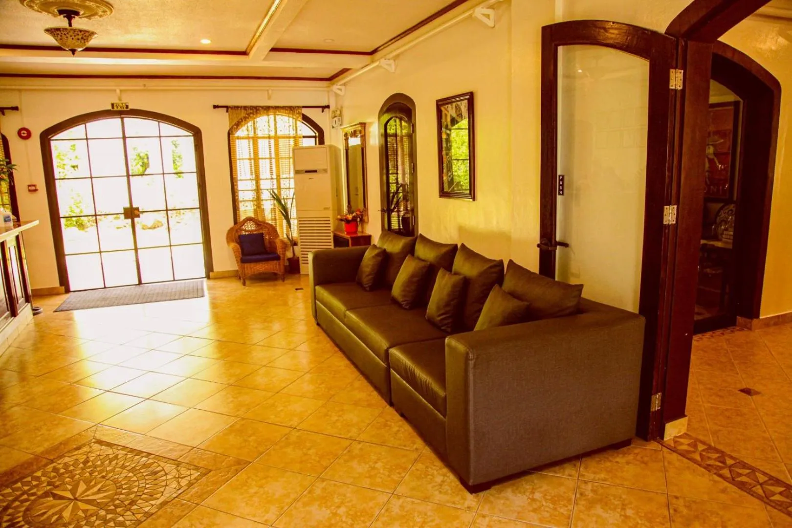 Lobby or reception in Villa Italia Hotel