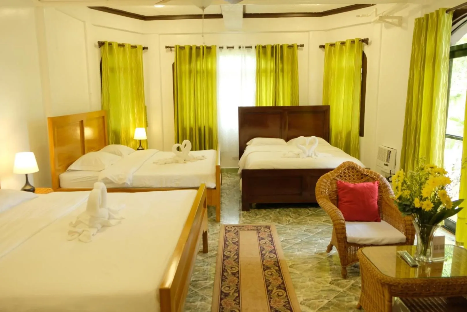 Bed in Villa Italia Hotel