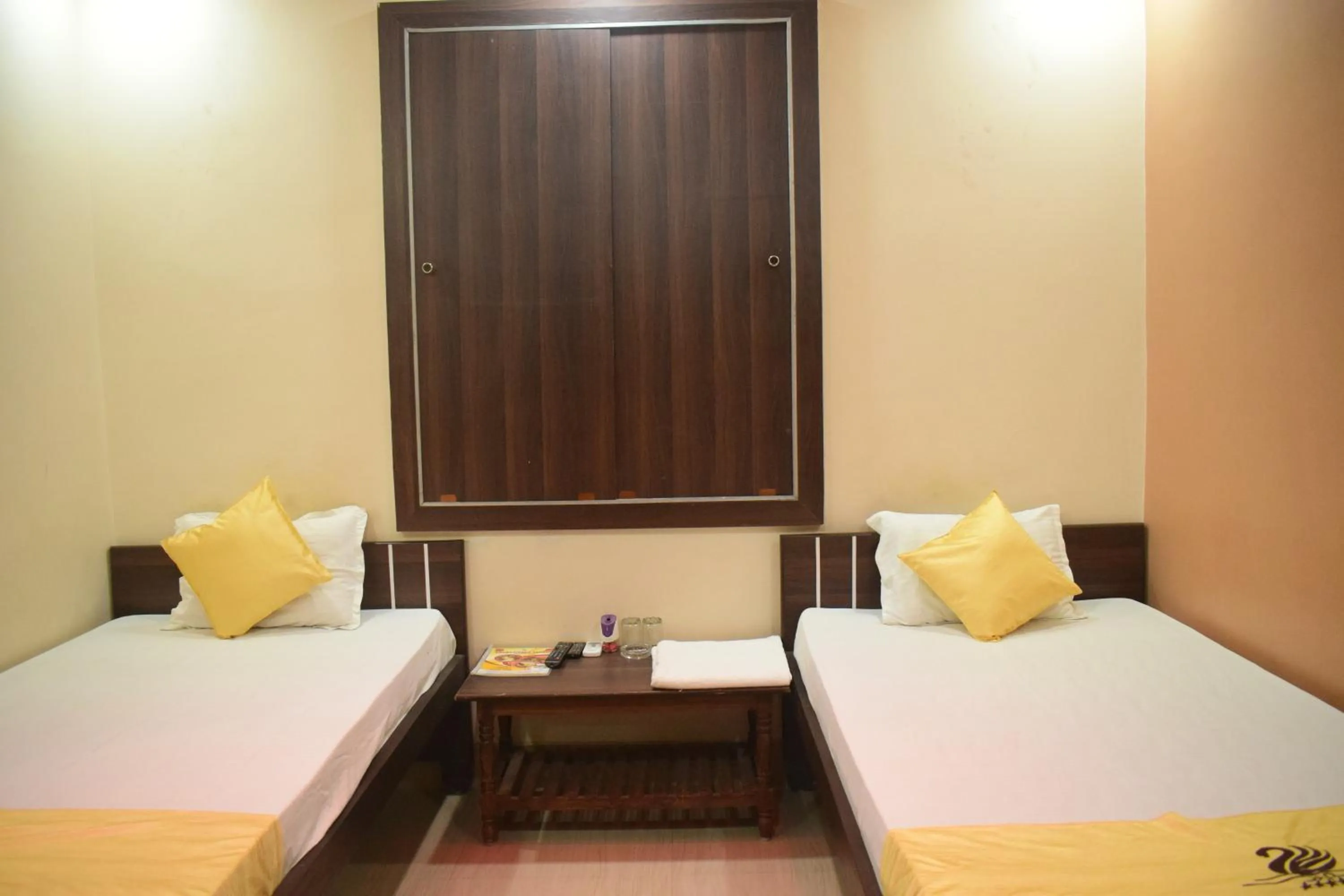 Bed in Hotel Shakuntla Palace