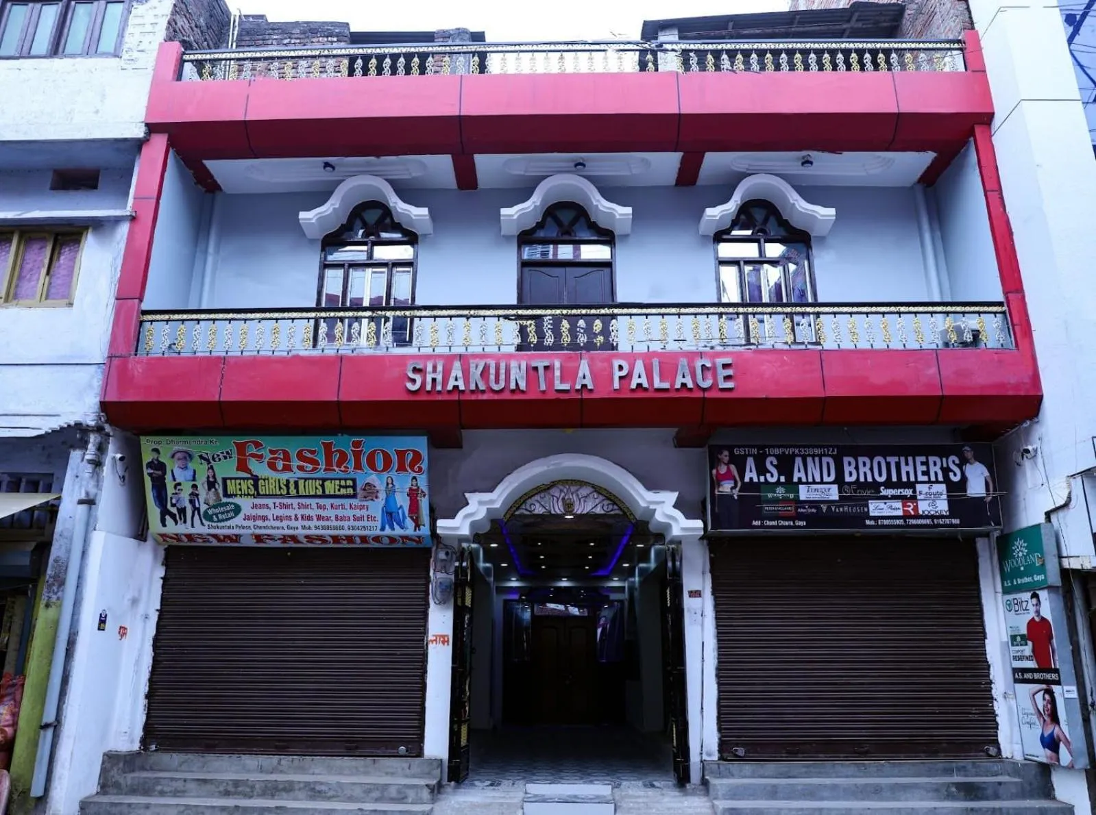 Property building in Hotel Shakuntla Palace
