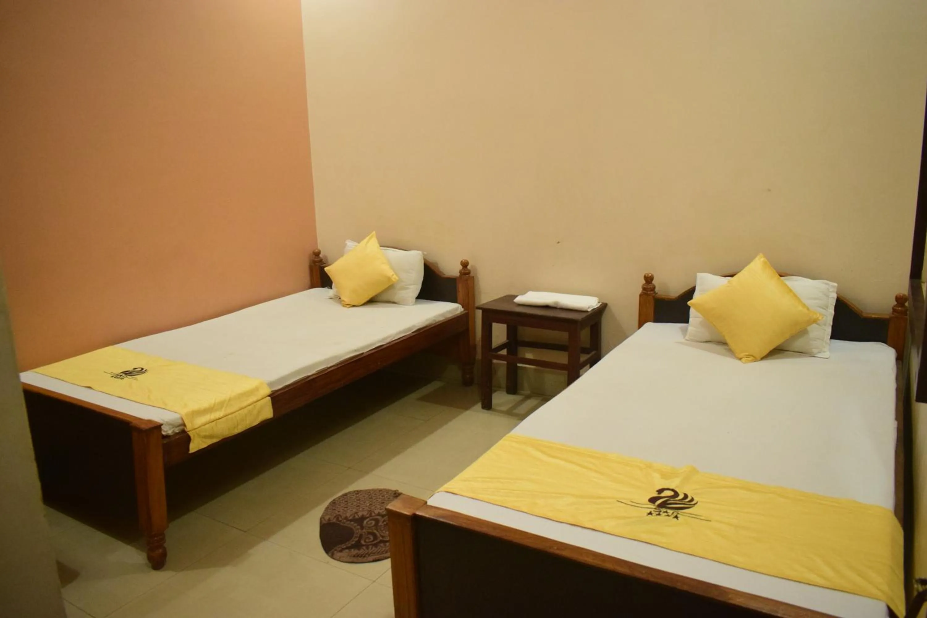 Bed in Hotel Shakuntla Palace