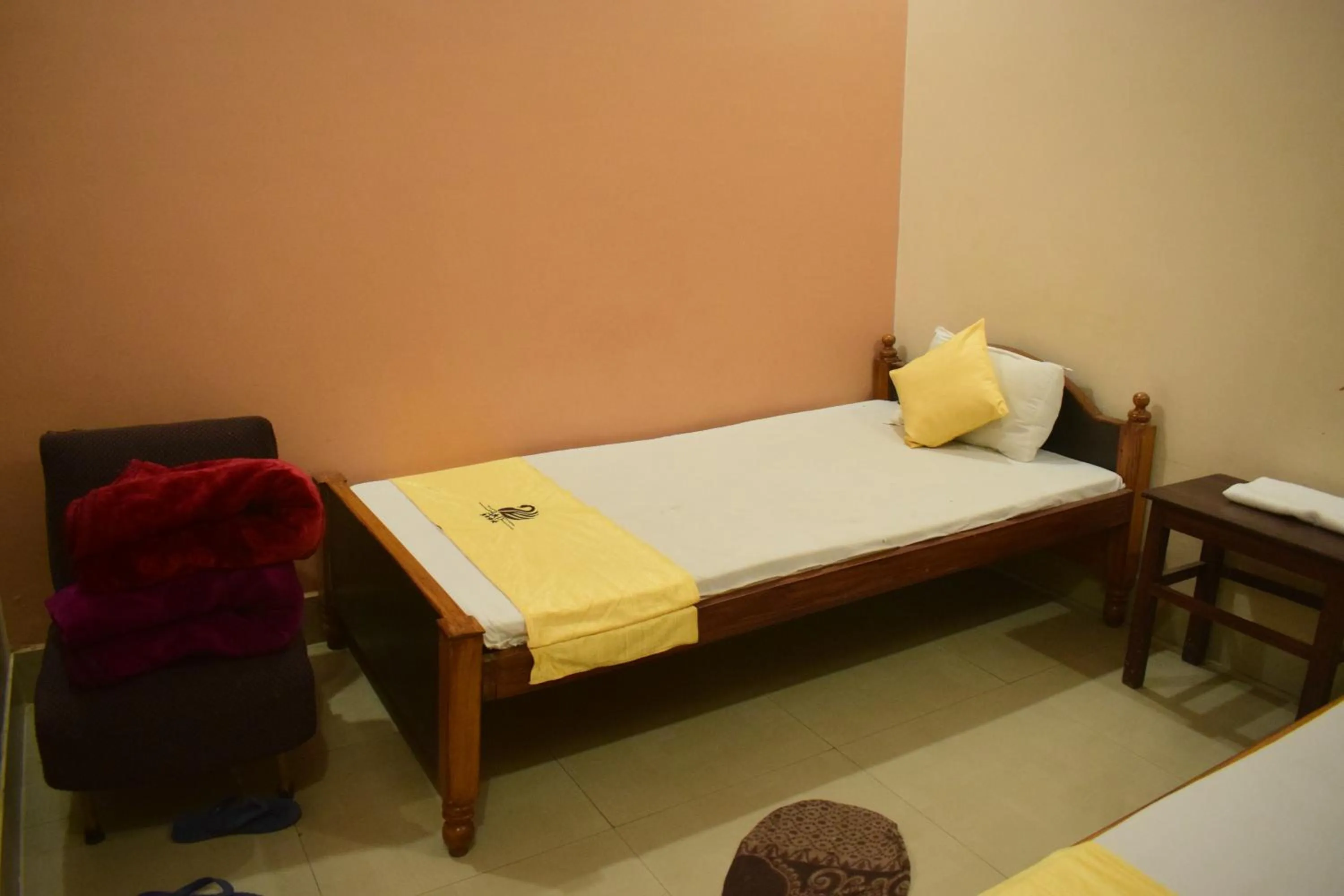 Bed in Hotel Shakuntla Palace