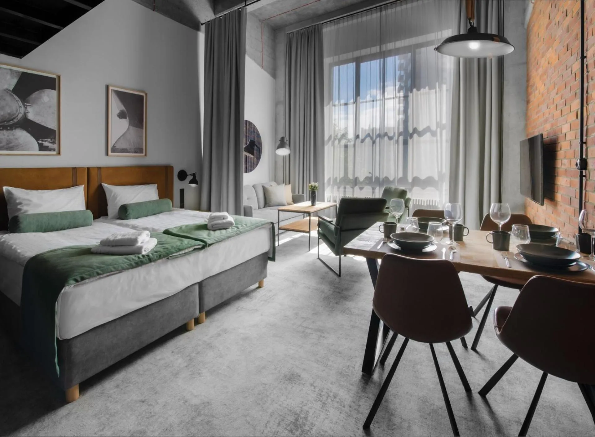 Bed in MONTOWNIA Lofts & Experience