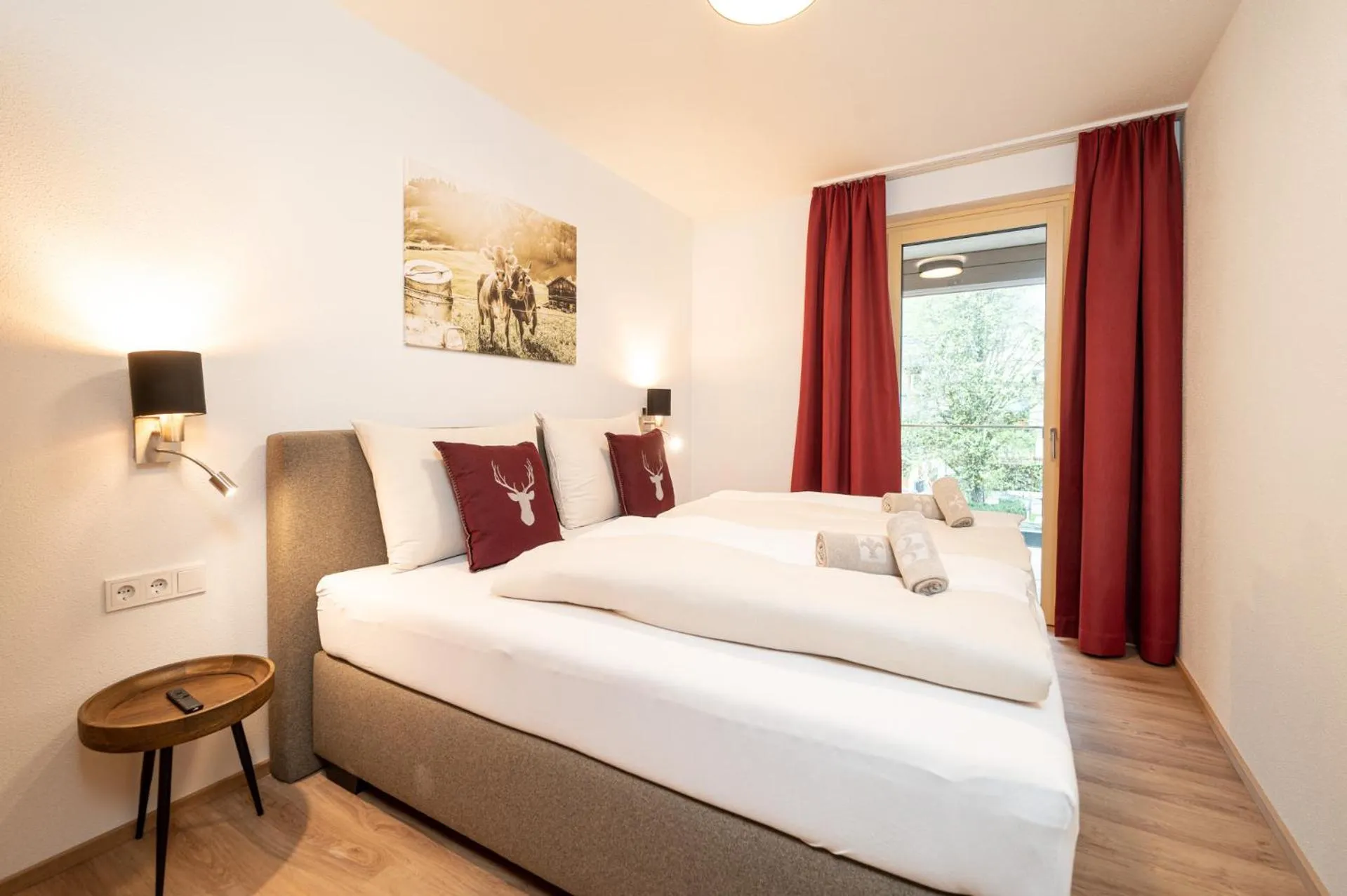 Bedroom, Bed in AlpenParks Wildbach Lodge Hochkönig